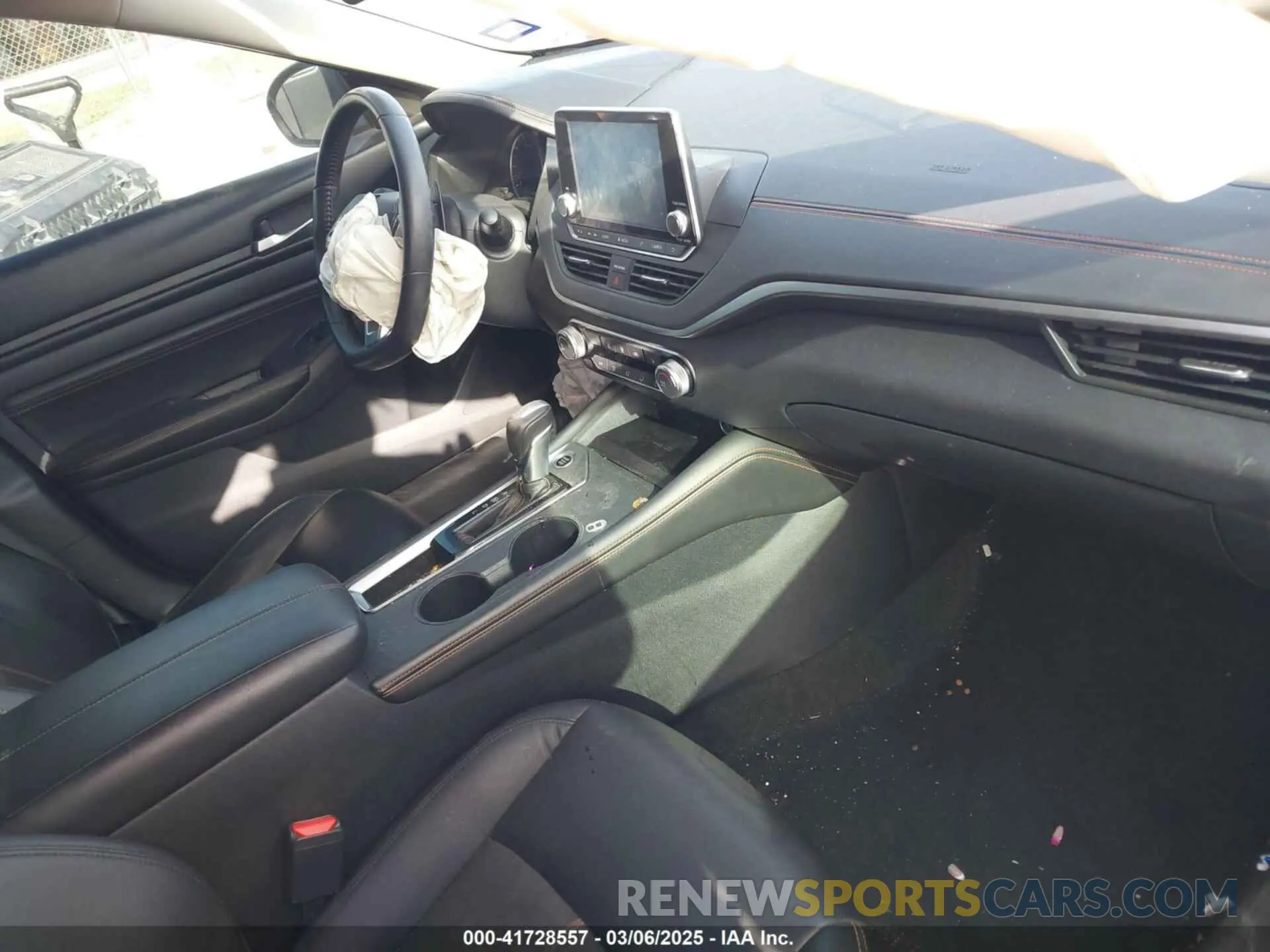 5 fotografías del automóvil dañado 1N4BL4CV7LN307872 NISSAN ALTIMA 2020