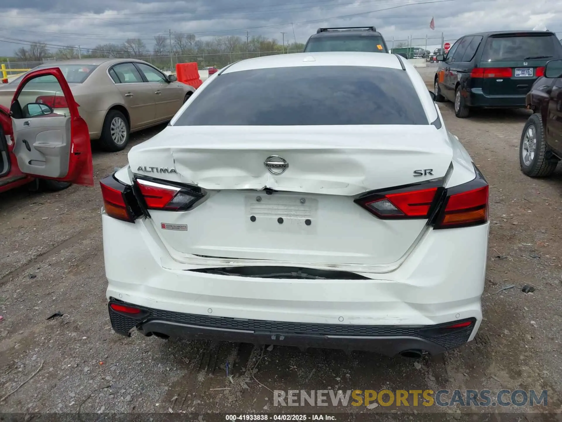 16 fotografías del automóvil dañado 1N4BL4CV7LN314031 NISSAN ALTIMA 2020