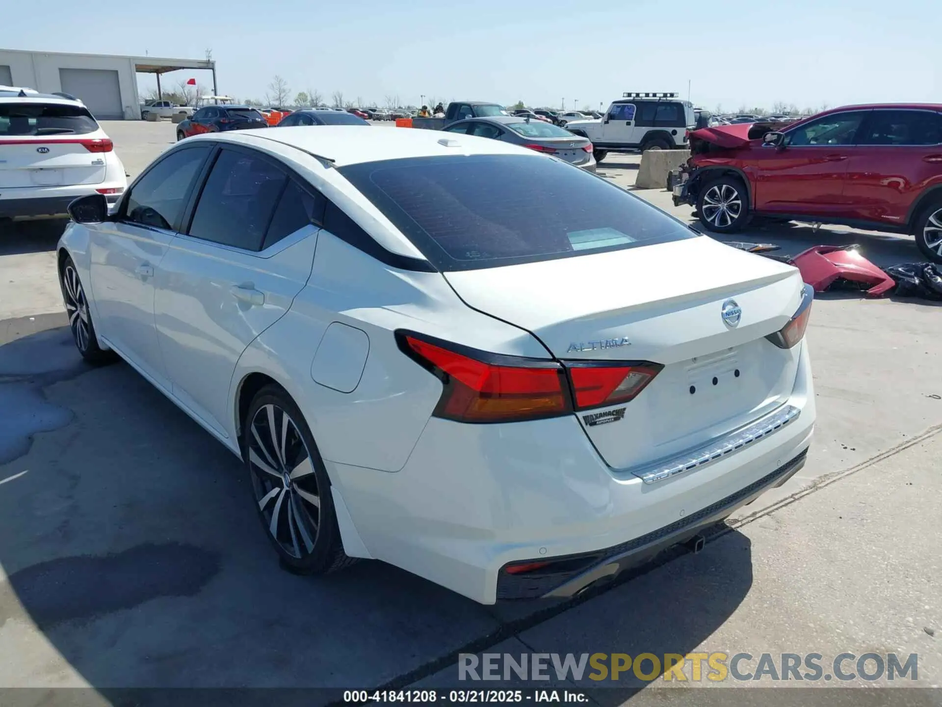 3 fotografías del automóvil dañado 1N4BL4CV7LN321674 NISSAN ALTIMA 2020