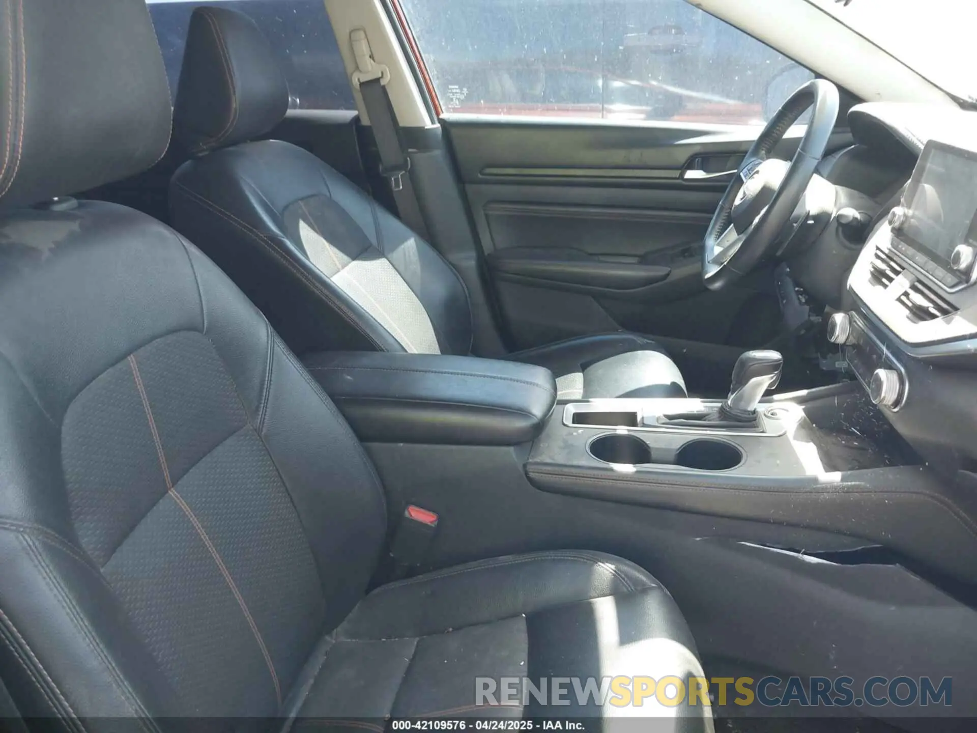 5 fotografías del automóvil dañado 1N4BL4CV8LC138070 NISSAN ALTIMA 2020