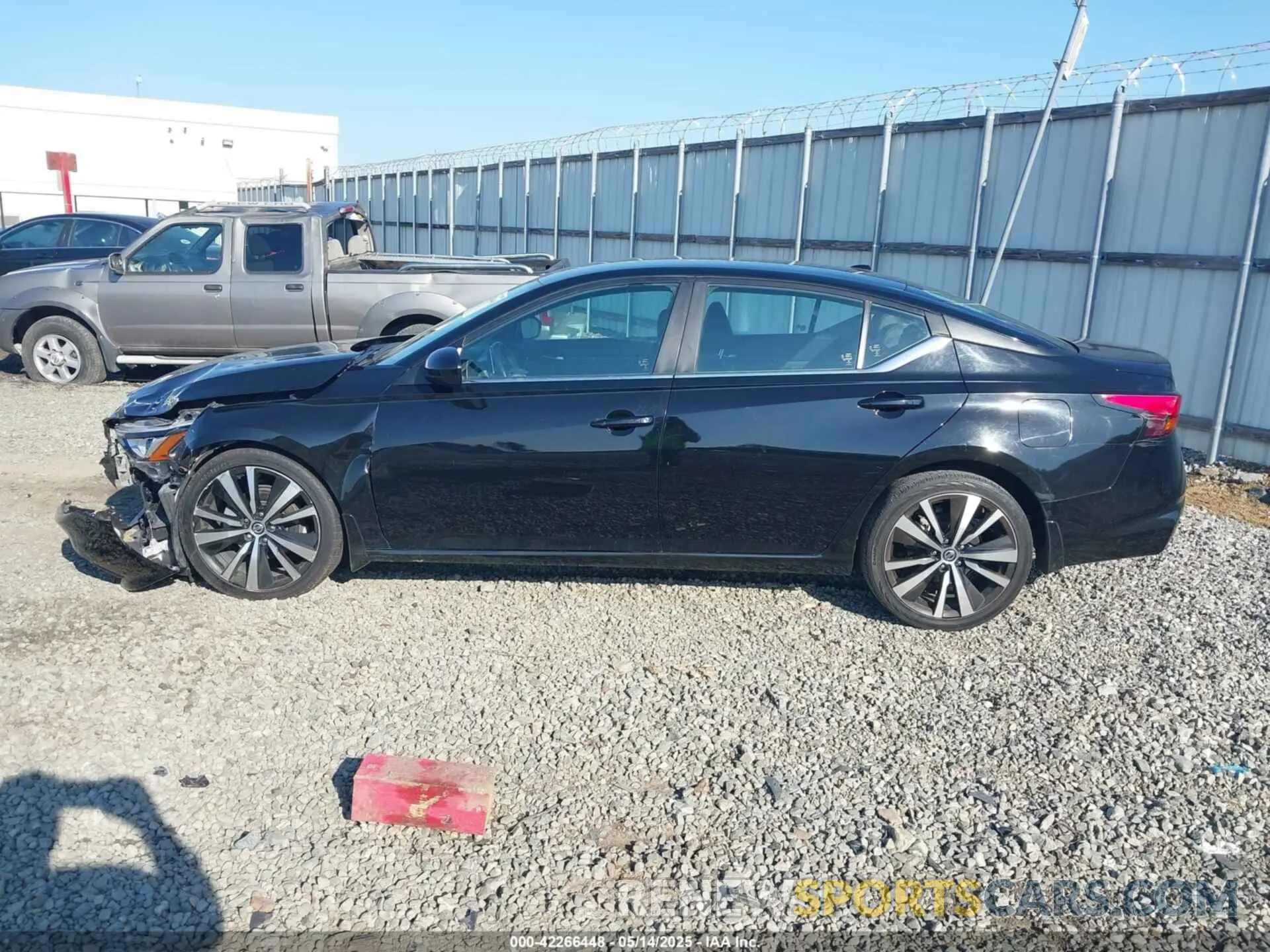 14 fotografías del automóvil dañado 1N4BL4CV8LC273825 NISSAN ALTIMA 2020