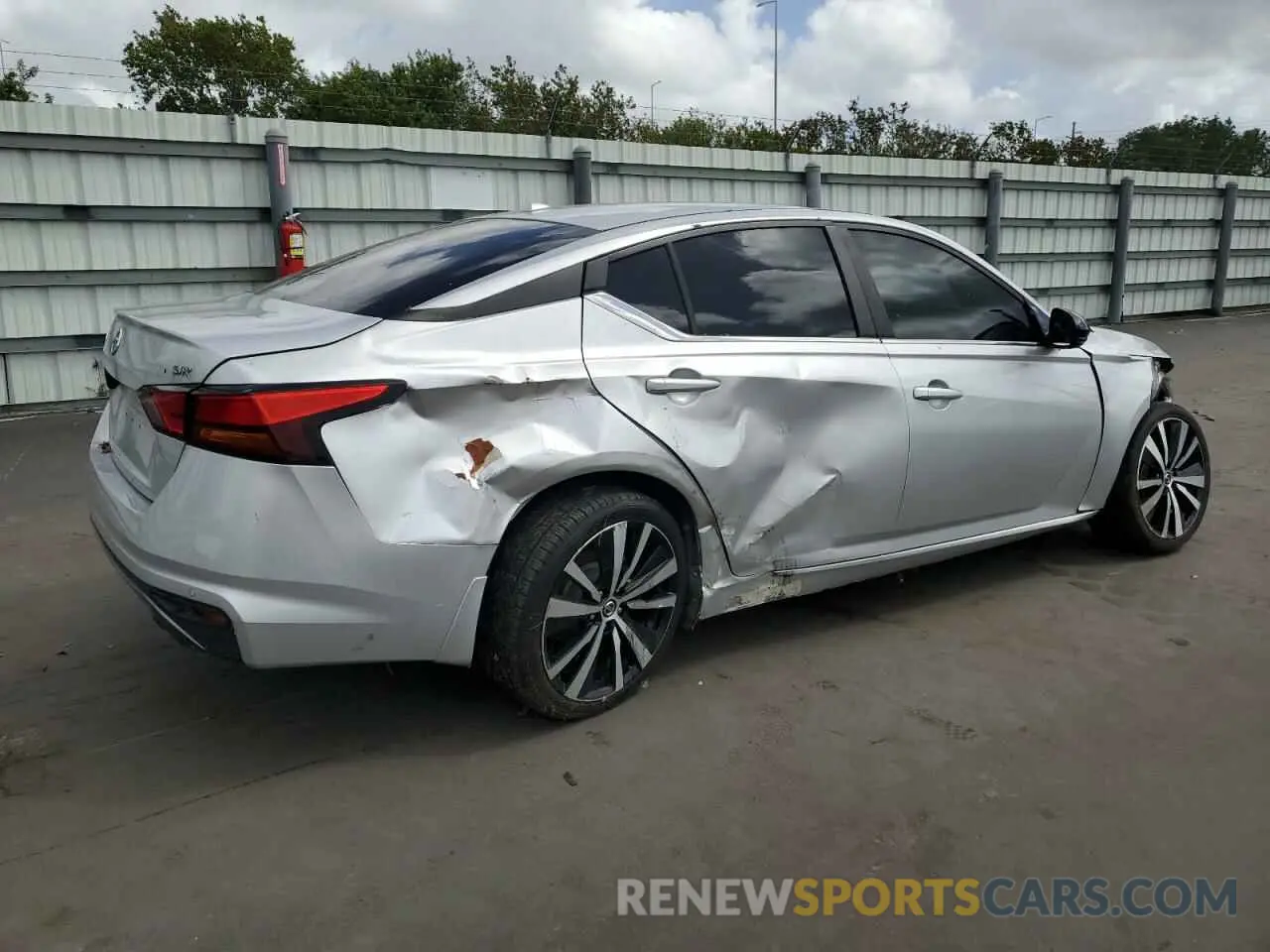 3 fotografías del automóvil dañado 1N4BL4CV9LC116675 NISSAN ALTIMA 2020