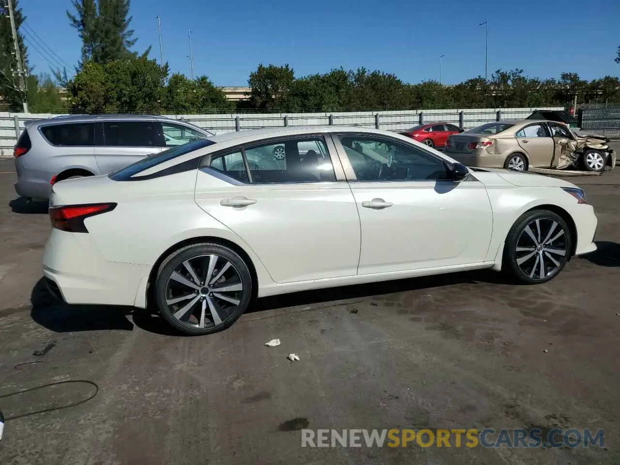 3 fotografías del automóvil dañado 1N4BL4CV9LC127109 NISSAN ALTIMA 2020