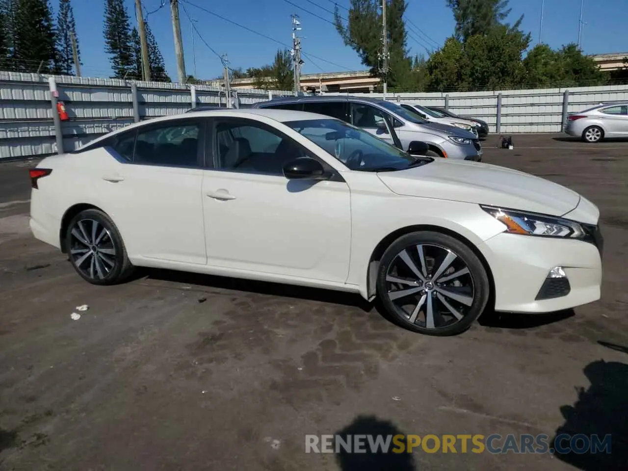 4 fotografías del automóvil dañado 1N4BL4CV9LC127109 NISSAN ALTIMA 2020