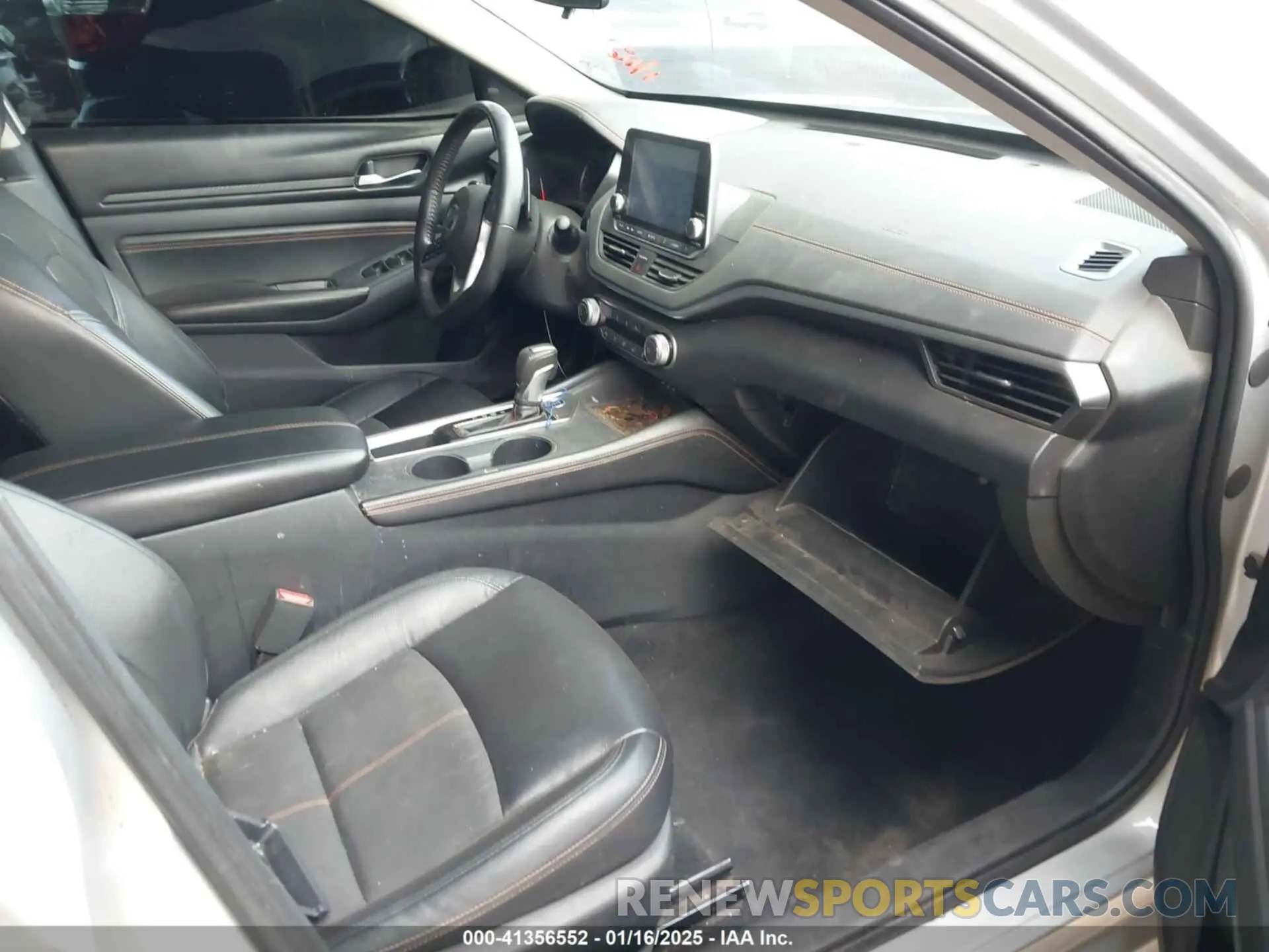 5 fotografías del automóvil dañado 1N4BL4CV9LC232894 NISSAN ALTIMA 2020