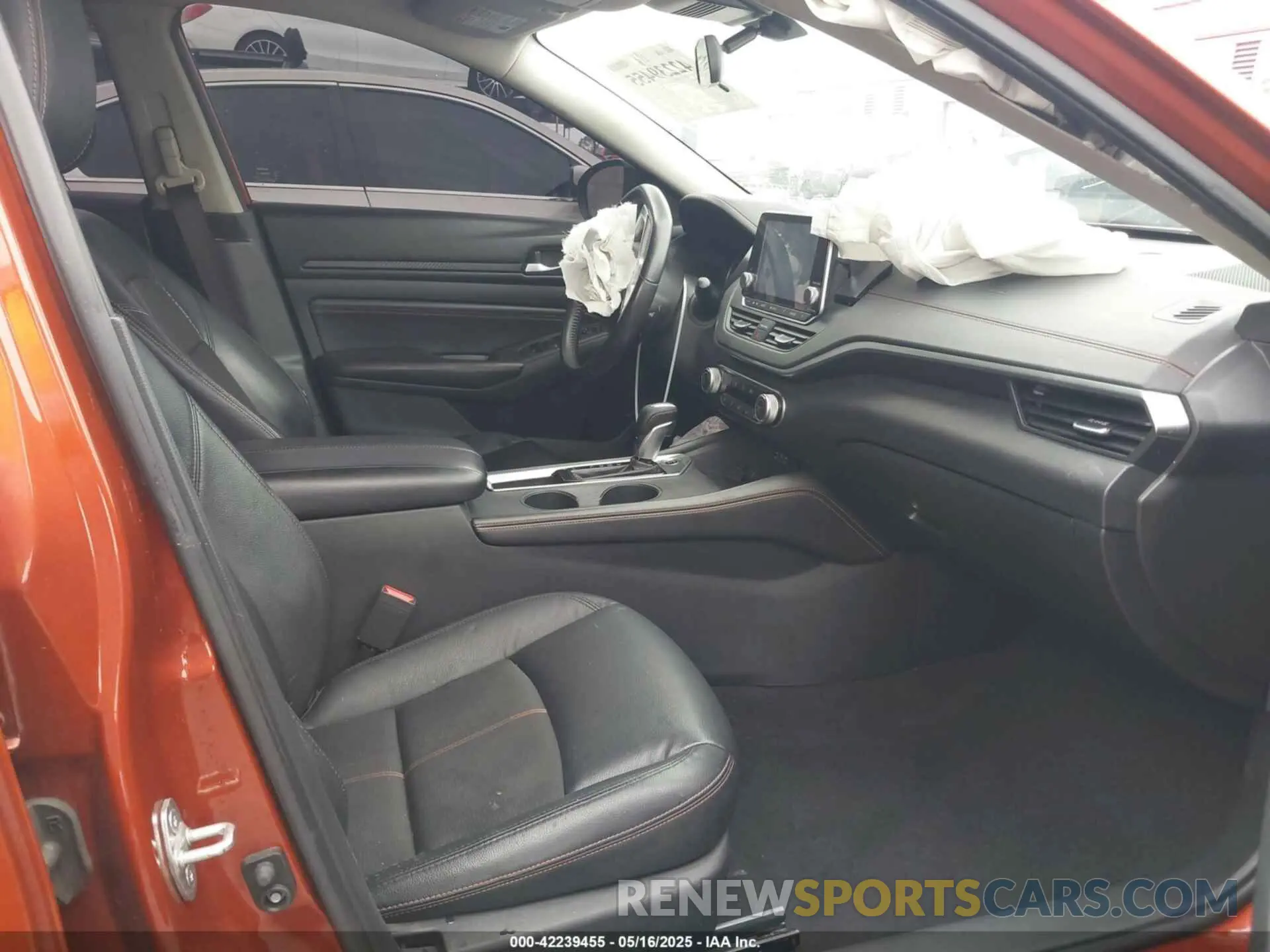 5 fotografías del automóvil dañado 1N4BL4CV9LN311843 NISSAN ALTIMA 2020