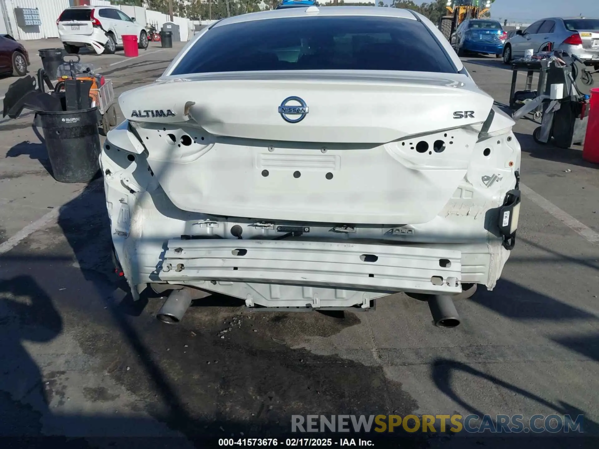 17 fotografías del automóvil dañado 1N4BL4CV9LN313690 NISSAN ALTIMA 2020