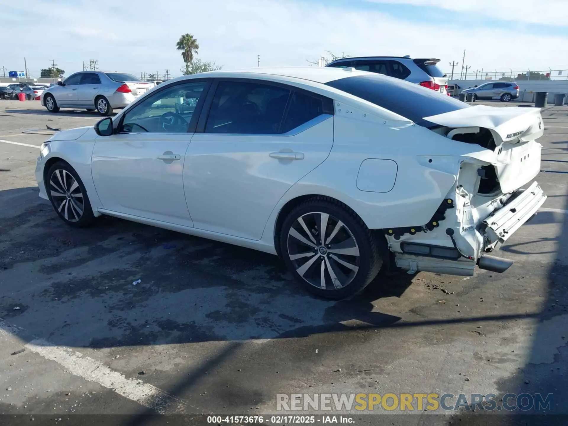 3 fotografías del automóvil dañado 1N4BL4CV9LN313690 NISSAN ALTIMA 2020