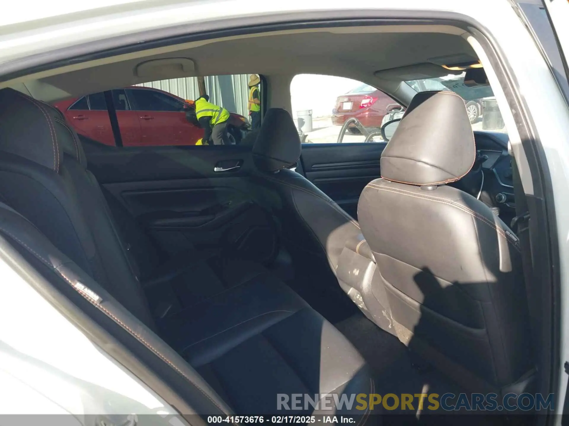 8 fotografías del automóvil dañado 1N4BL4CV9LN313690 NISSAN ALTIMA 2020