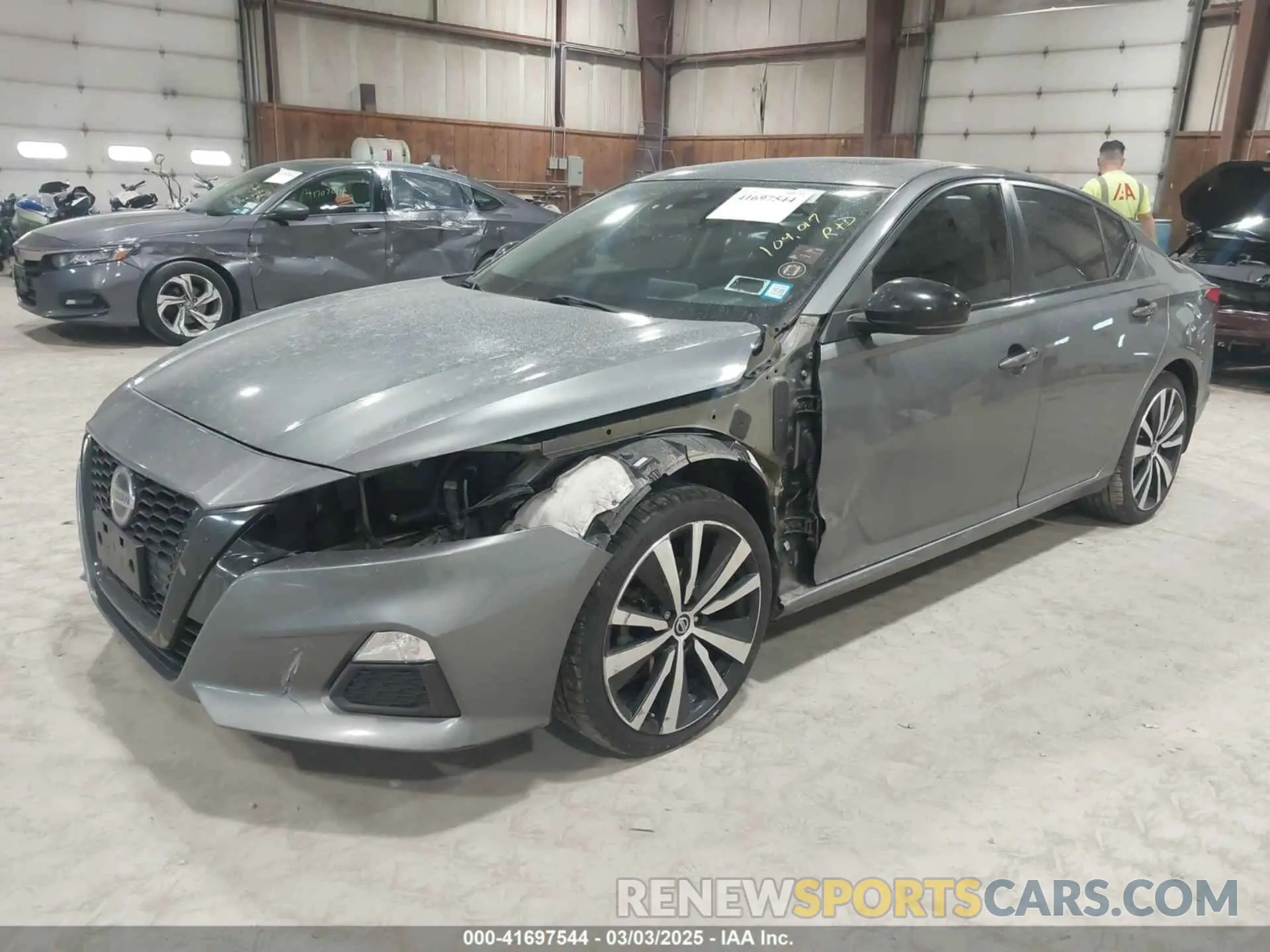 2 fotografías del automóvil dañado 1N4BL4CW4LN322967 NISSAN ALTIMA 2020