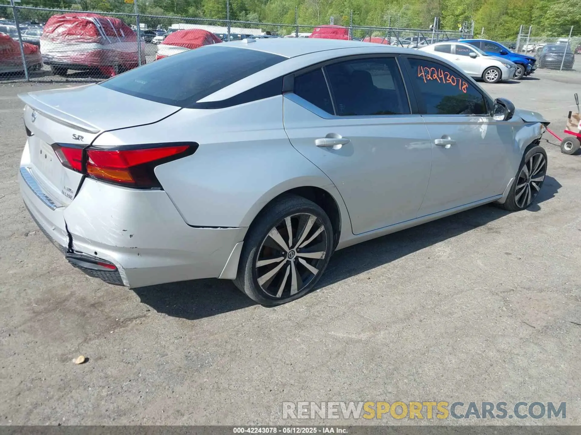 4 fotografías del automóvil dañado 1N4BL4CW8LC137493 NISSAN ALTIMA 2020