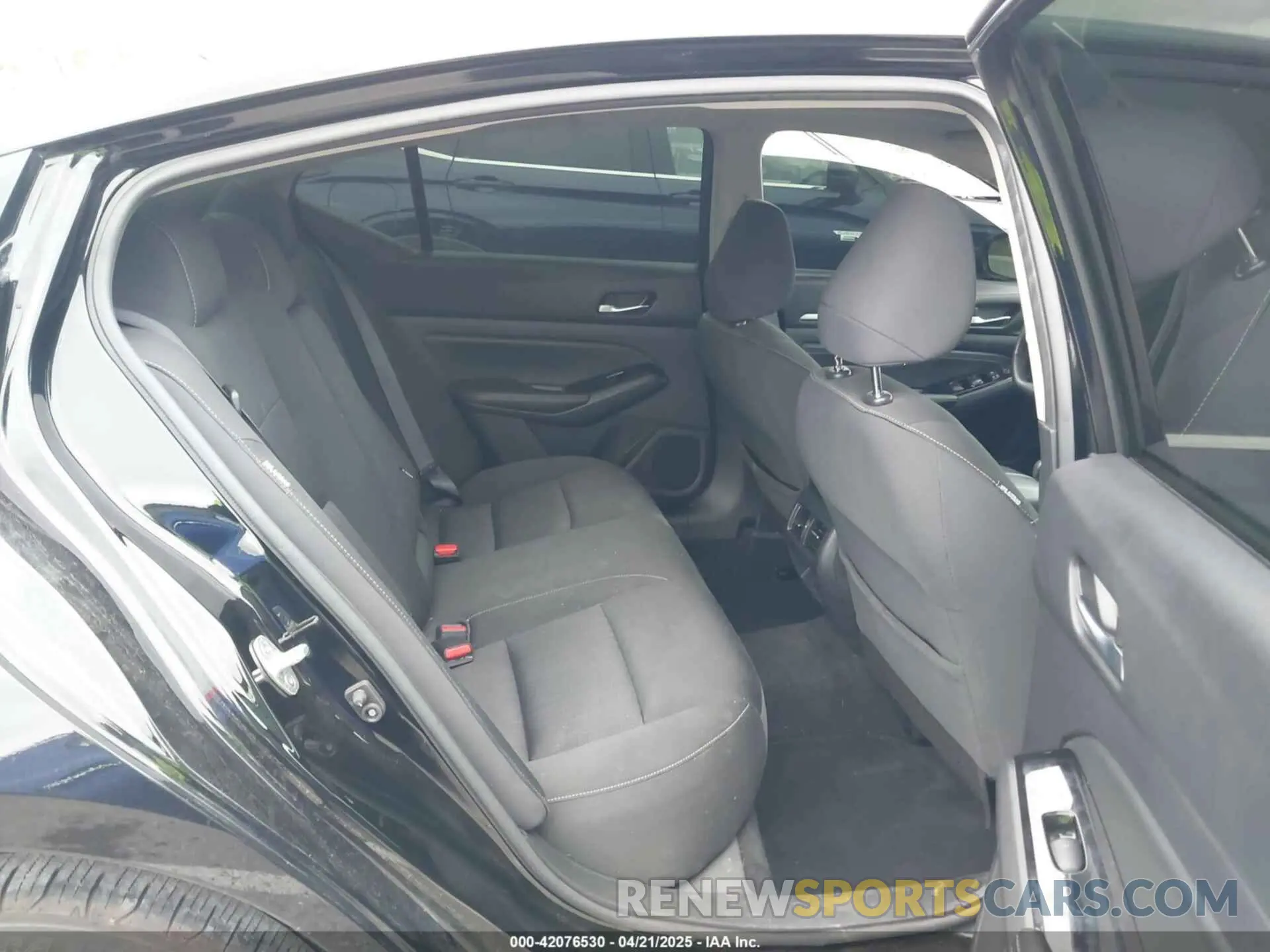 8 fotografías del automóvil dañado 1N4BL4DV5LC273148 NISSAN ALTIMA 2020