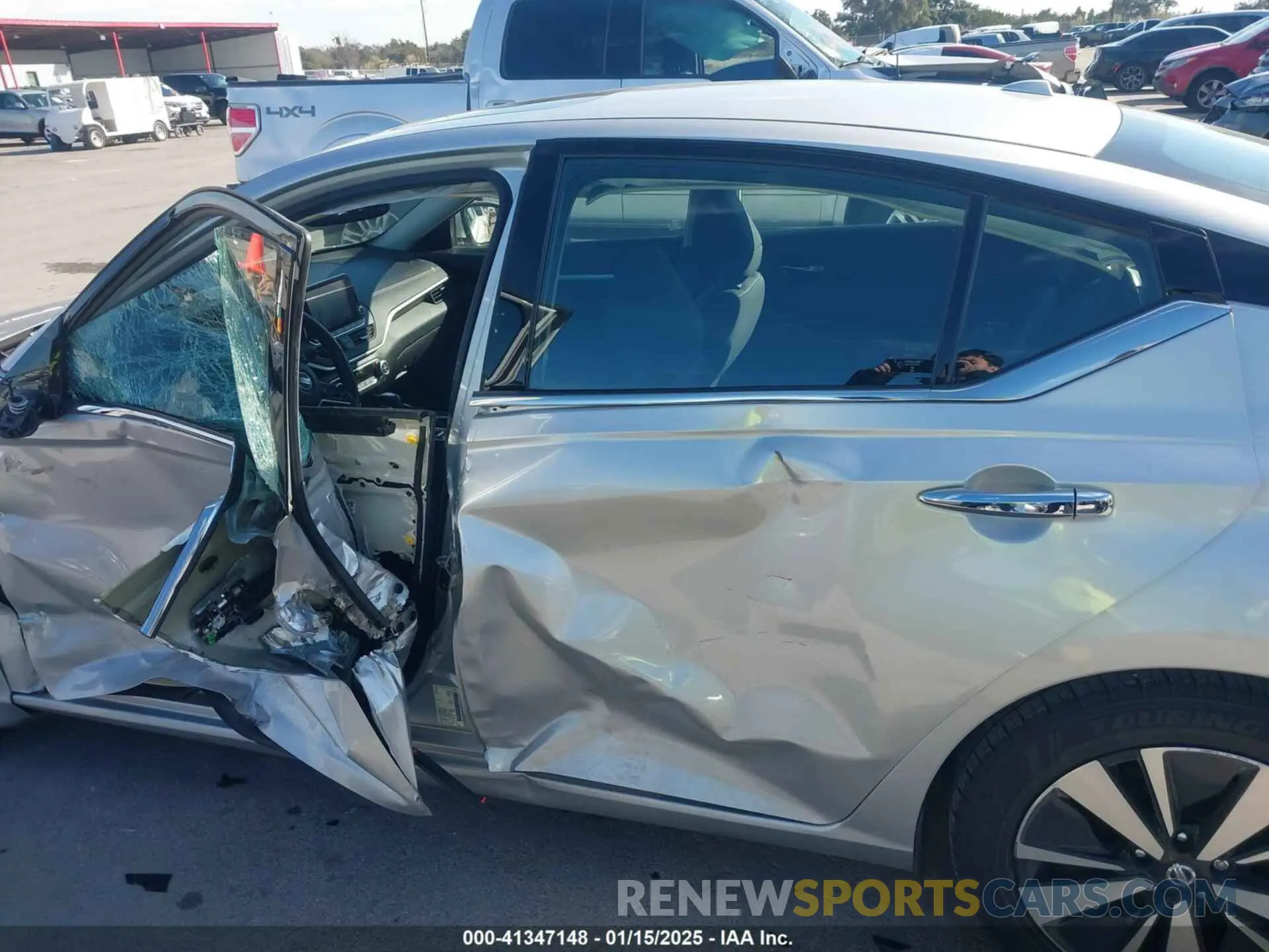 14 fotografías del automóvil dañado 1N4BL4DV7LC259171 NISSAN ALTIMA 2020