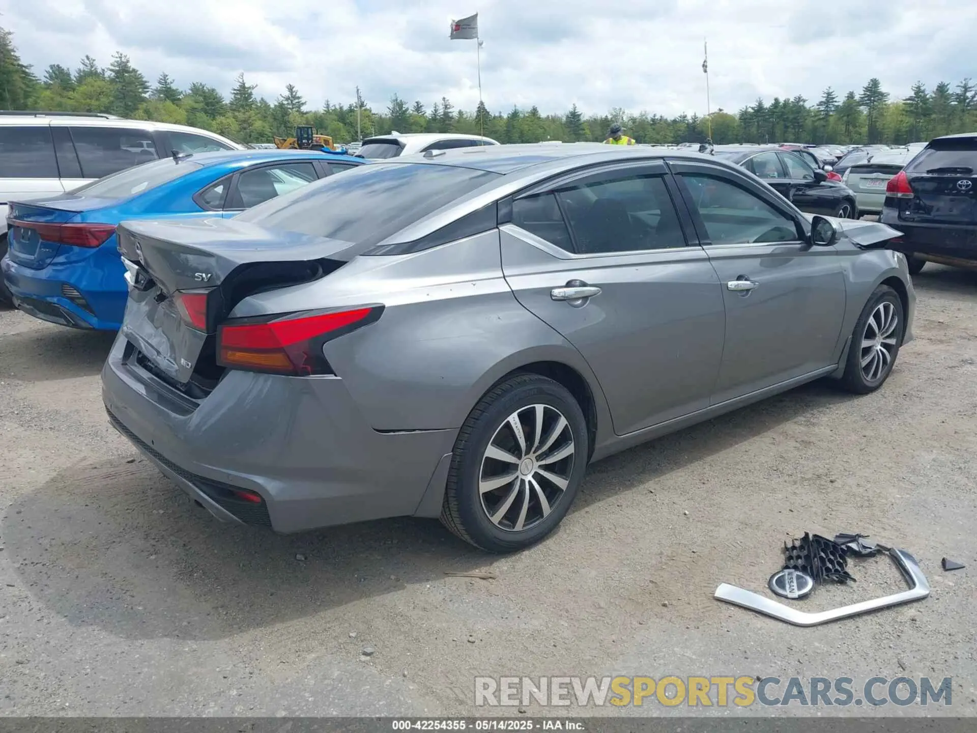 4 fotografías del automóvil dañado 1N4BL4DW7LC228558 NISSAN ALTIMA 2020