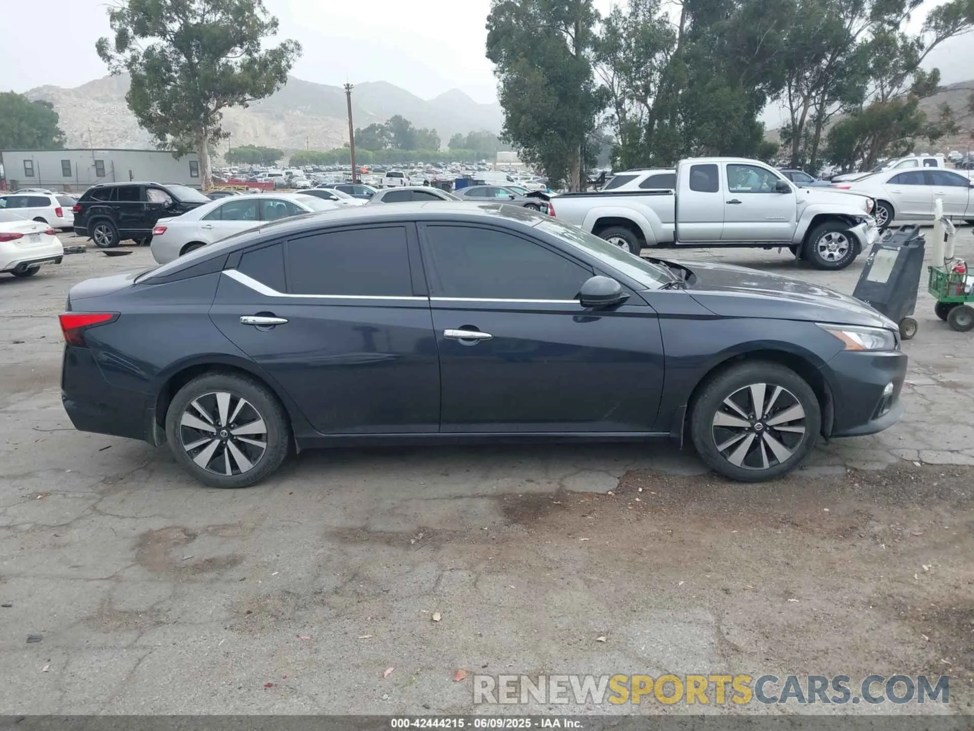 13 fotografías del automóvil dañado 1N4BL4EV6LC224698 NISSAN ALTIMA 2020