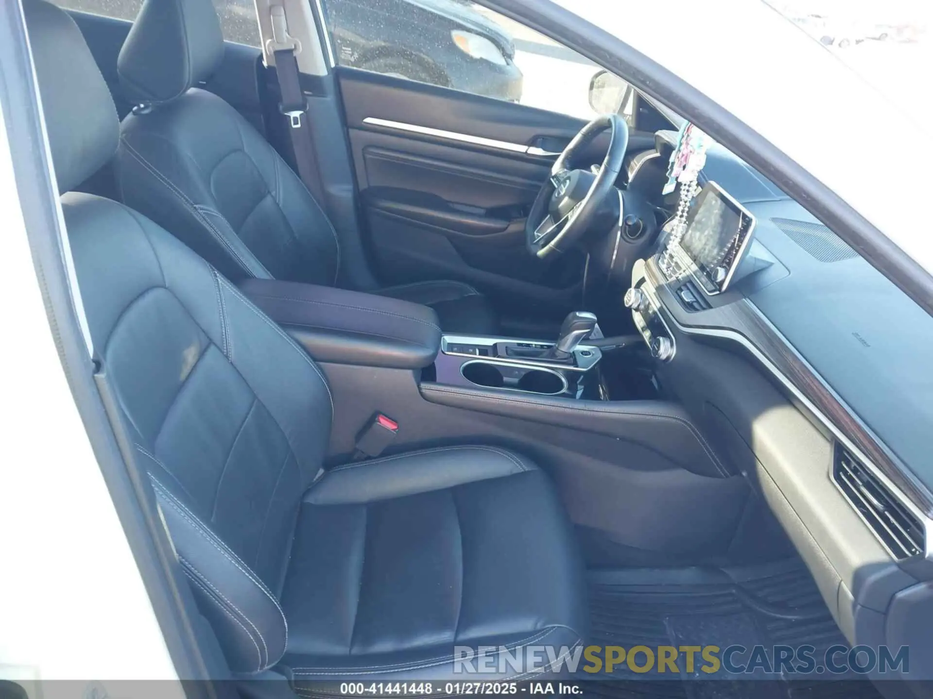 5 fotografías del automóvil dañado 1N4BL4FV3LN304396 NISSAN ALTIMA 2020