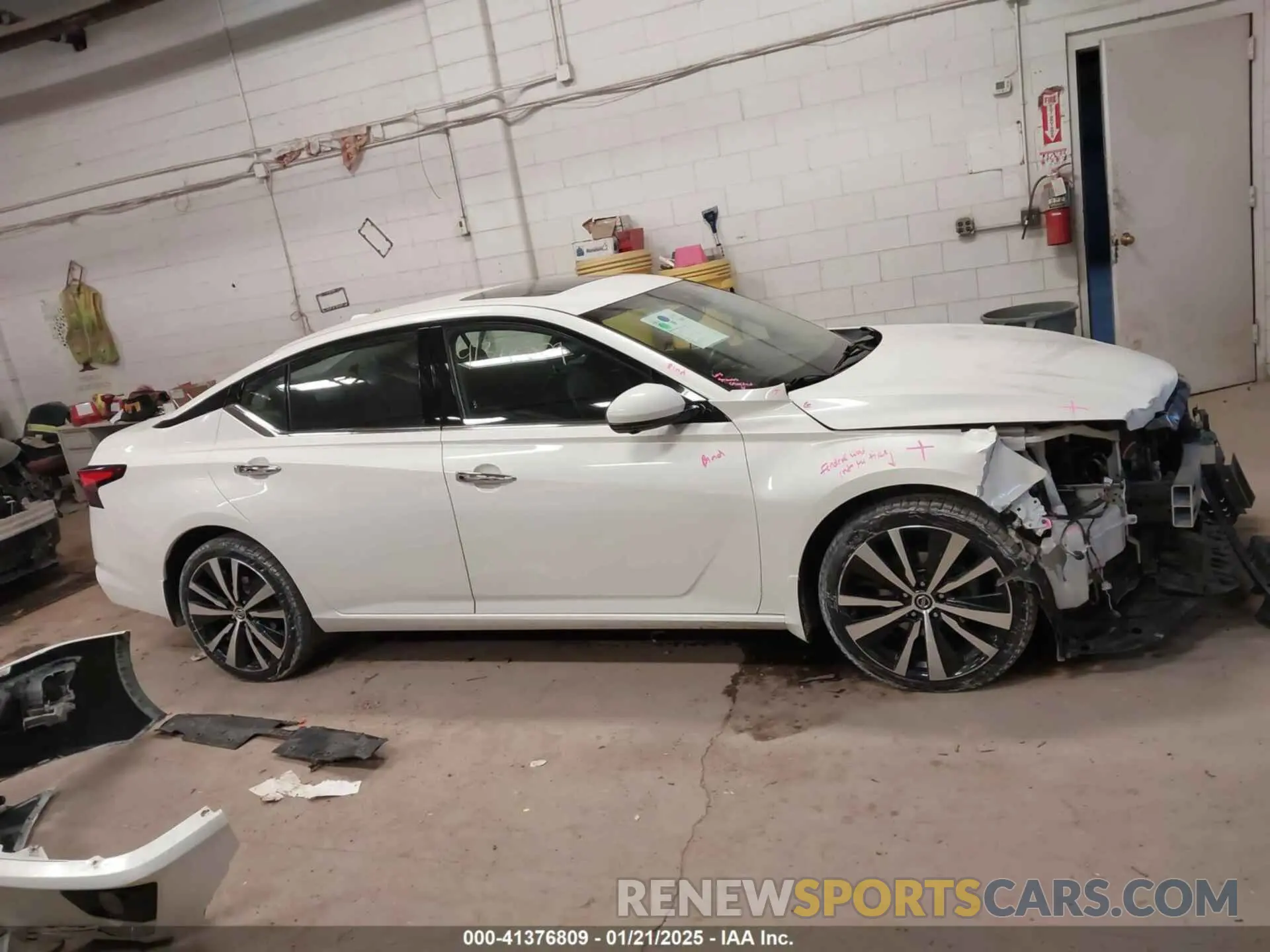 13 fotografías del automóvil dañado 1N4BL4FW1LC118487 NISSAN ALTIMA 2020