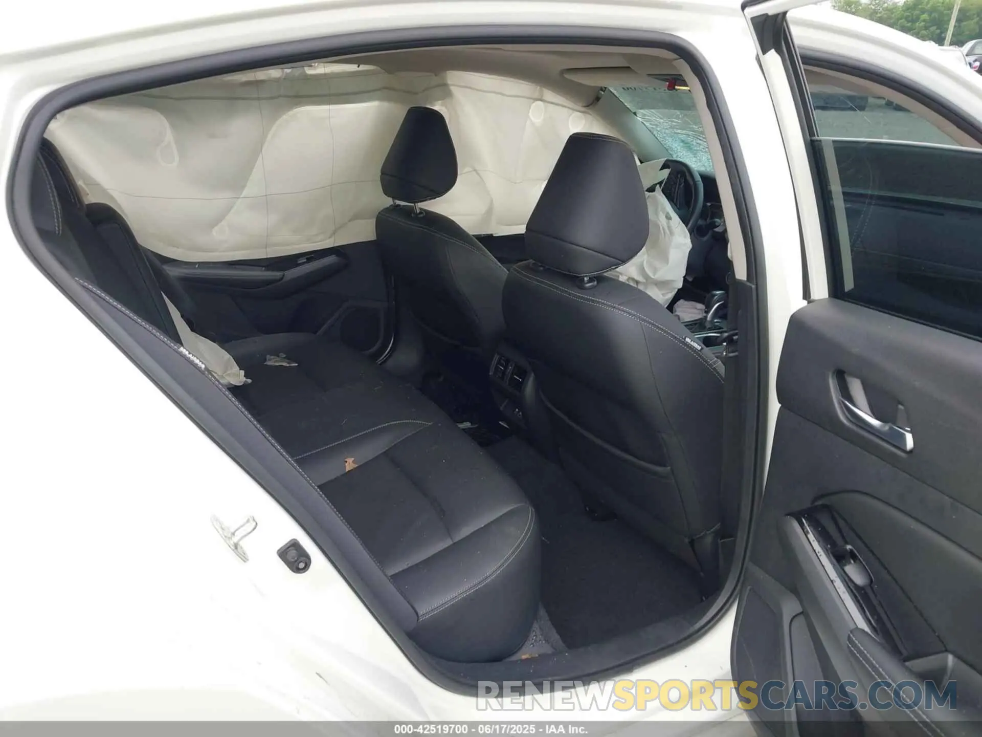 8 fotografías del automóvil dañado 1N4BL4FW5LC165859 NISSAN ALTIMA 2020
