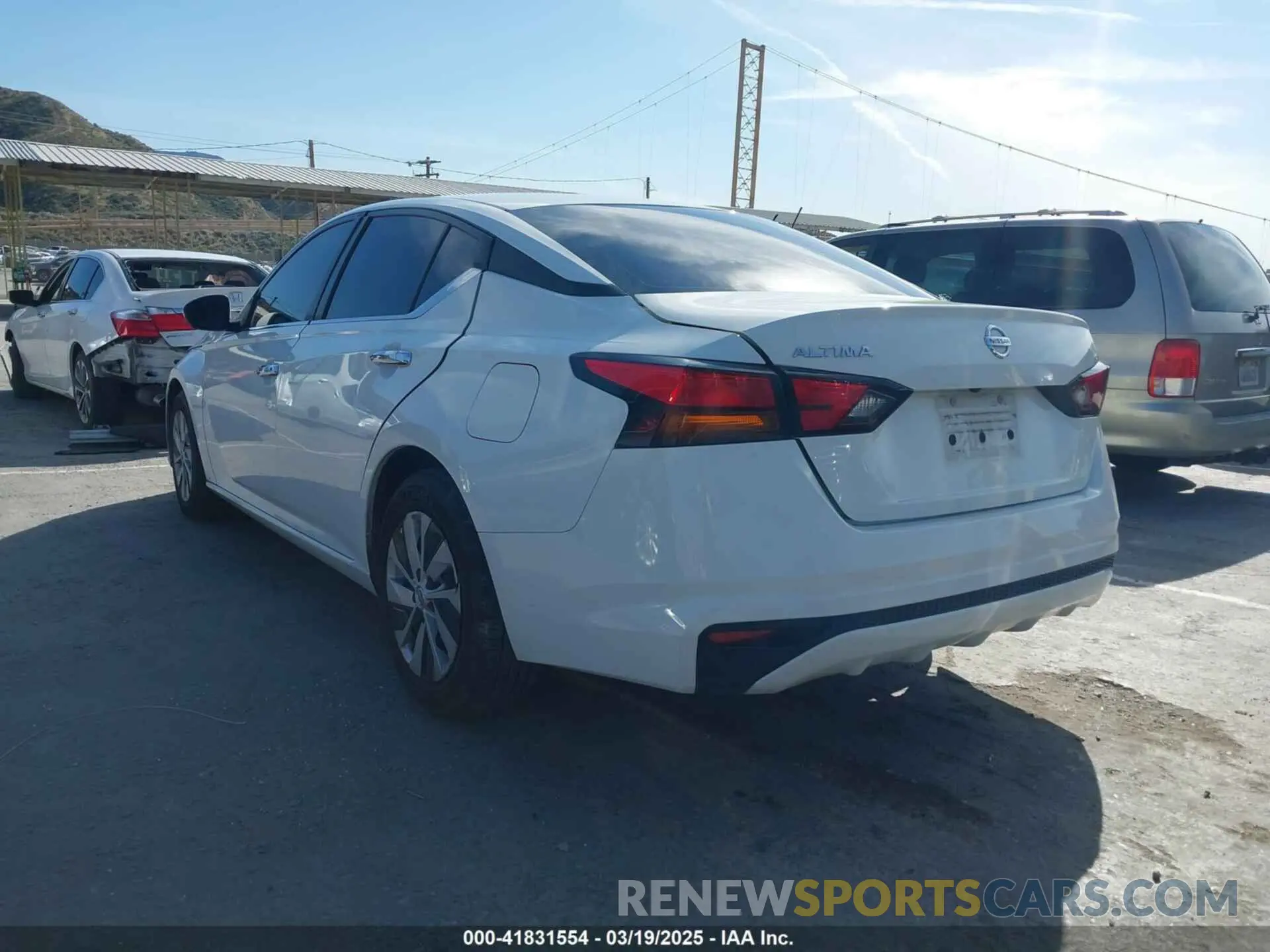 3 fotografías del automóvil dañado 1N4BL4BV1MN392131 NISSAN ALTIMA 2021