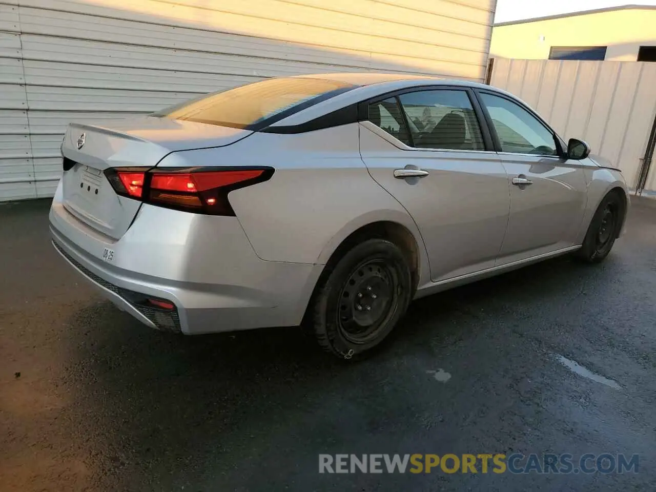 3 fotografías del automóvil dañado 1N4BL4BV3MN387724 NISSAN ALTIMA 2021