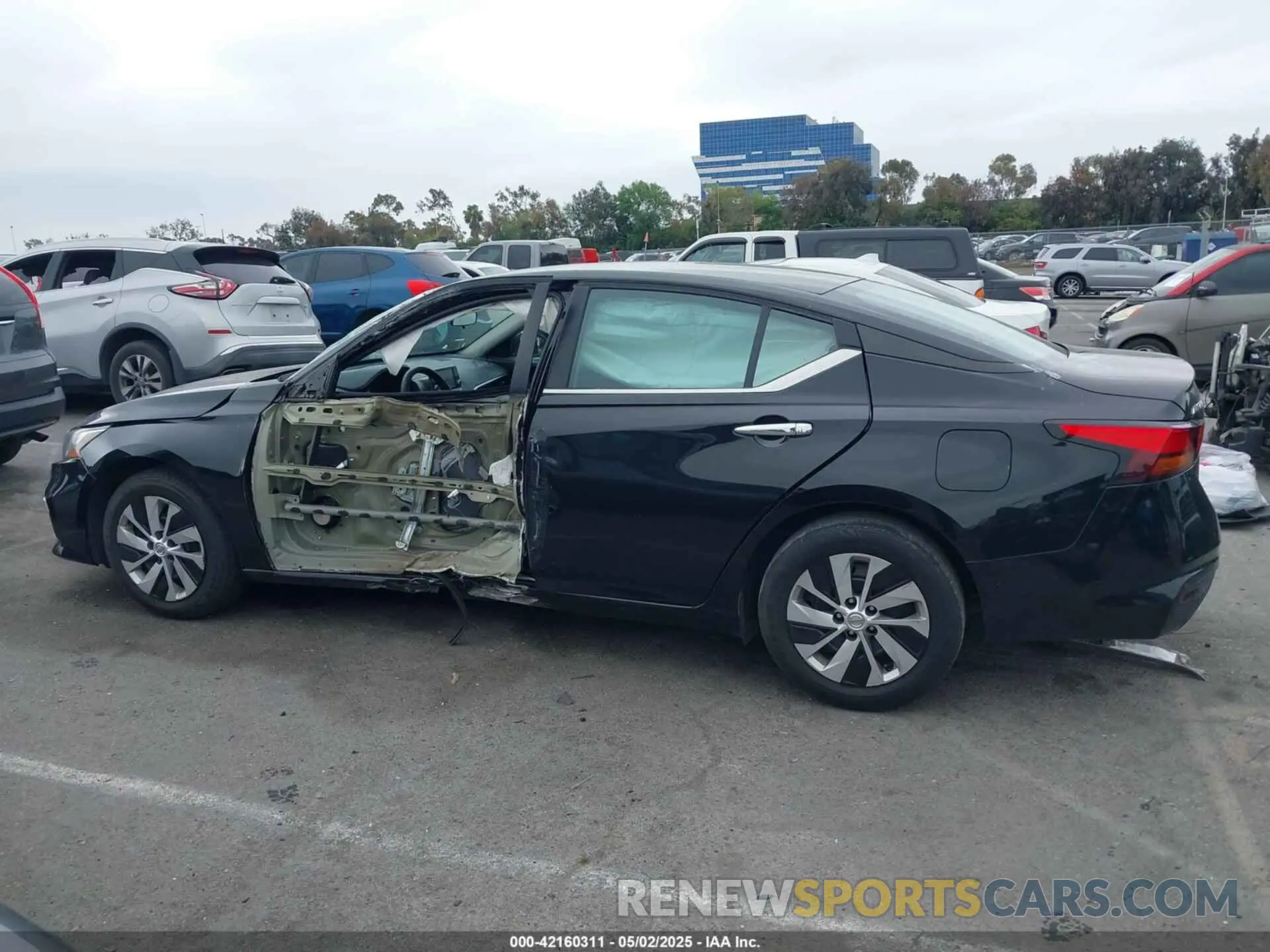 13 fotografías del automóvil dañado 1N4BL4BV6MN371808 NISSAN ALTIMA 2021
