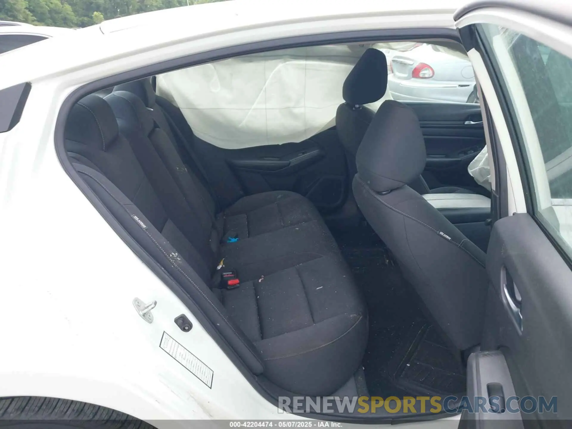 8 fotografías del automóvil dañado 1N4BL4BV8MN359627 NISSAN ALTIMA 2021