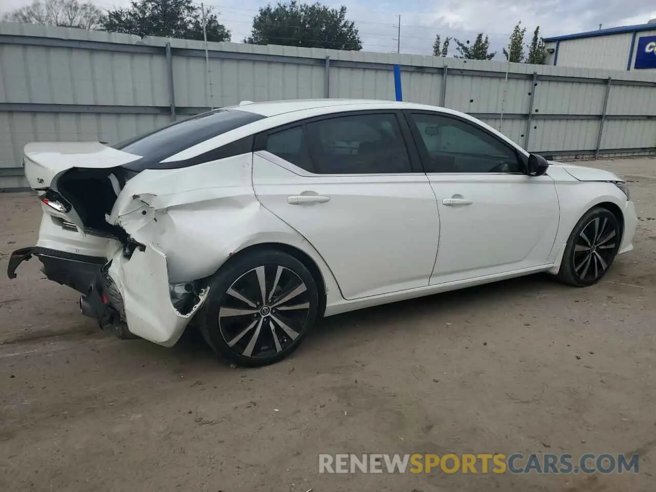 3 fotografías del automóvil dañado 1N4BL4CV2MN384120 NISSAN ALTIMA 2021