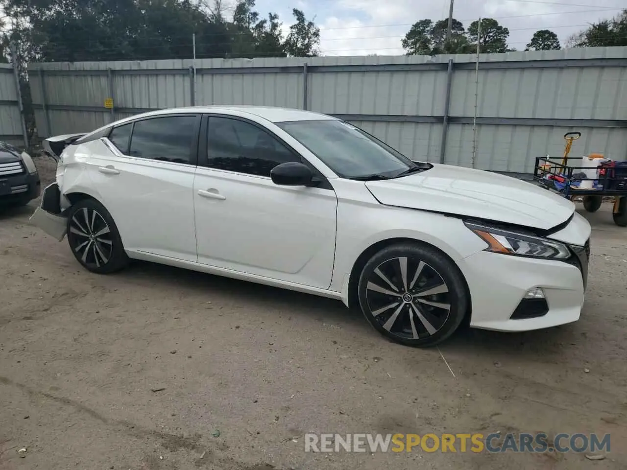 4 fotografías del automóvil dañado 1N4BL4CV2MN384120 NISSAN ALTIMA 2021