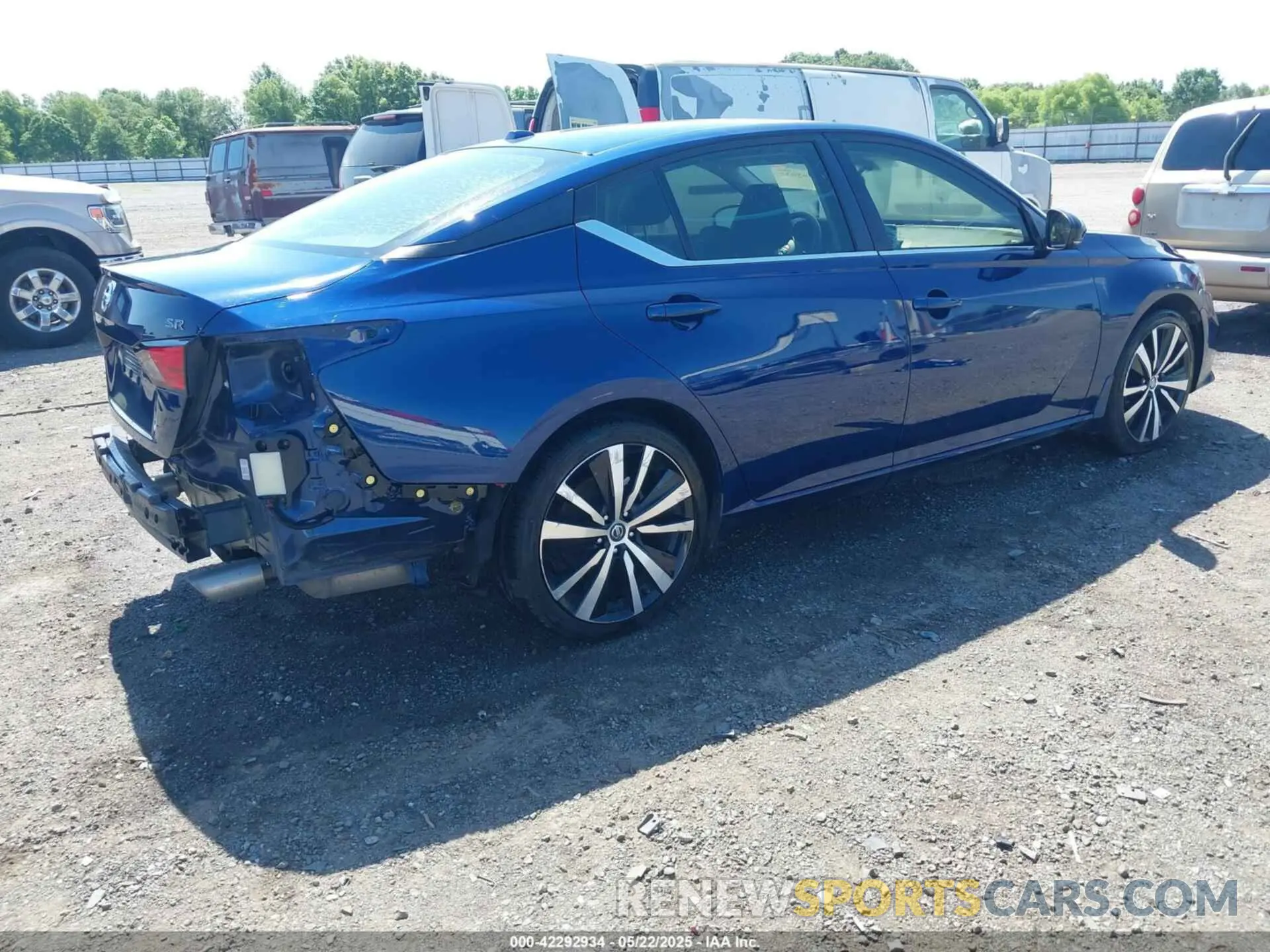4 fotografías del automóvil dañado 1N4BL4CV2MN409663 NISSAN ALTIMA 2021