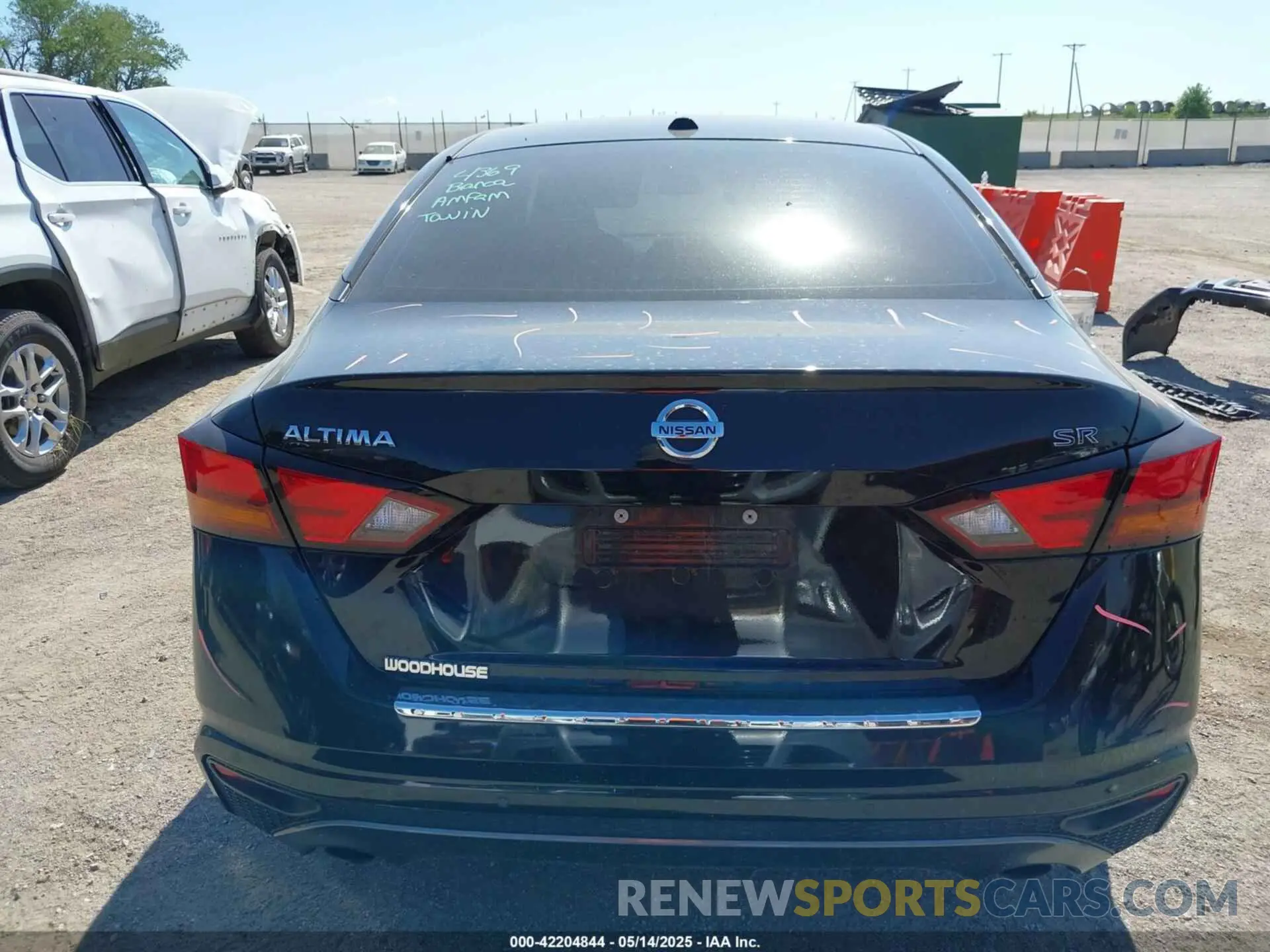 17 fotografías del automóvil dañado 1N4BL4CV3MN396129 NISSAN ALTIMA 2021