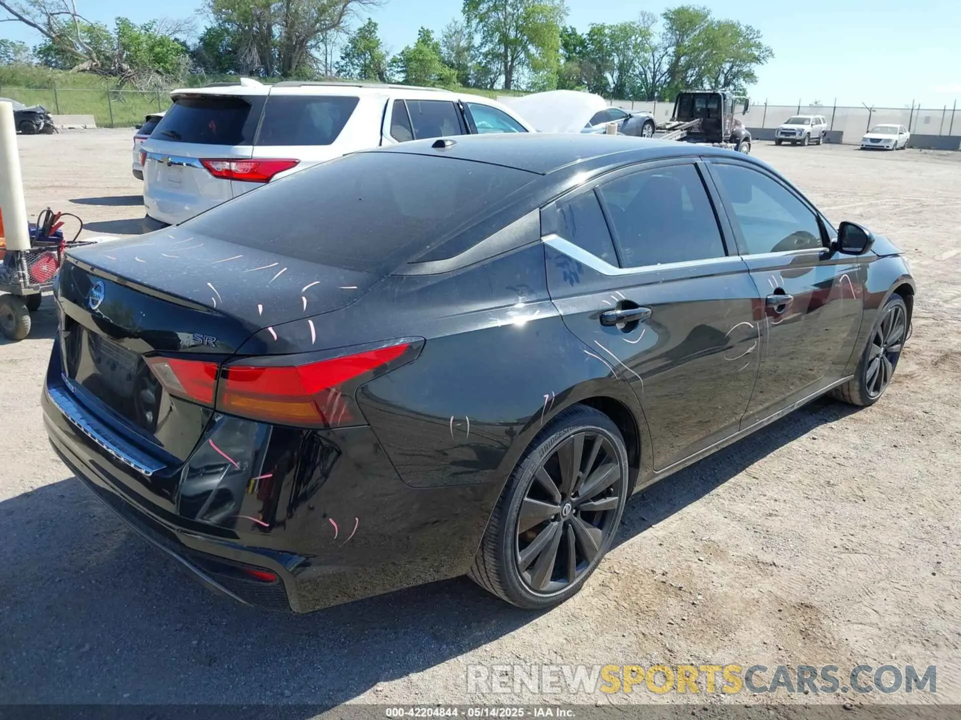 4 fotografías del automóvil dañado 1N4BL4CV3MN396129 NISSAN ALTIMA 2021