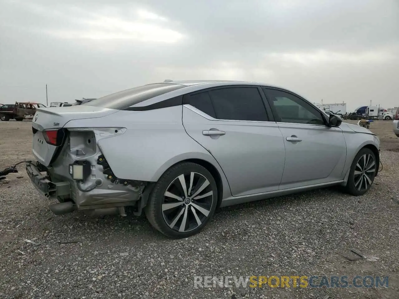 3 fotografías del automóvil dañado 1N4BL4CV4MN305269 NISSAN ALTIMA 2021