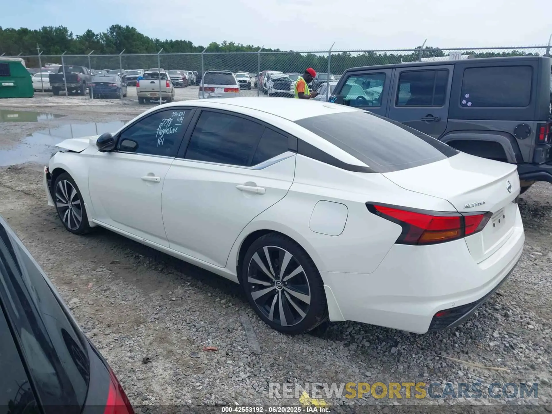 14 fotografías del automóvil dañado 1N4BL4CV4MN364953 NISSAN ALTIMA 2021