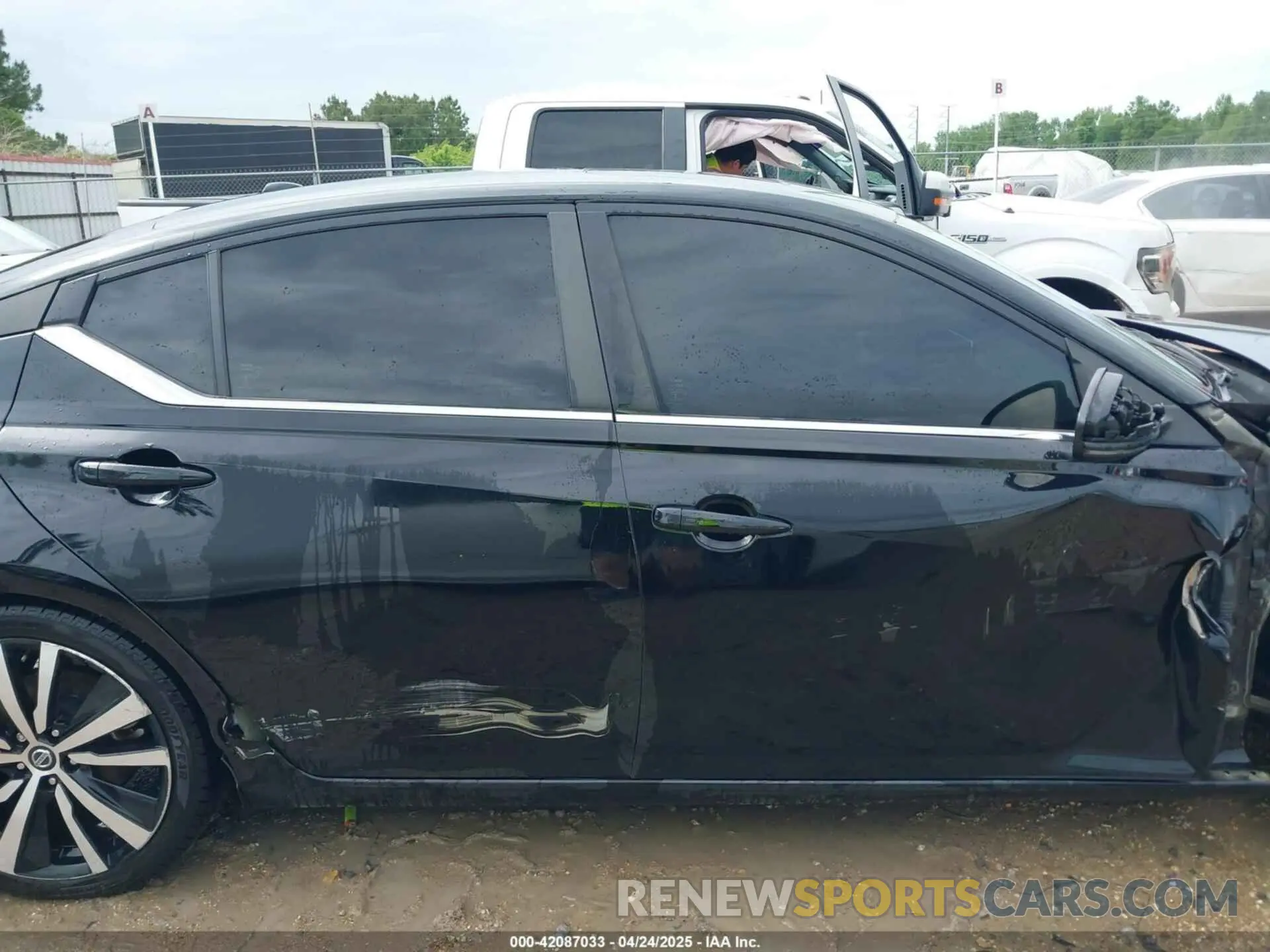 14 fotografías del automóvil dañado 1N4BL4CV4MN370364 NISSAN ALTIMA 2021