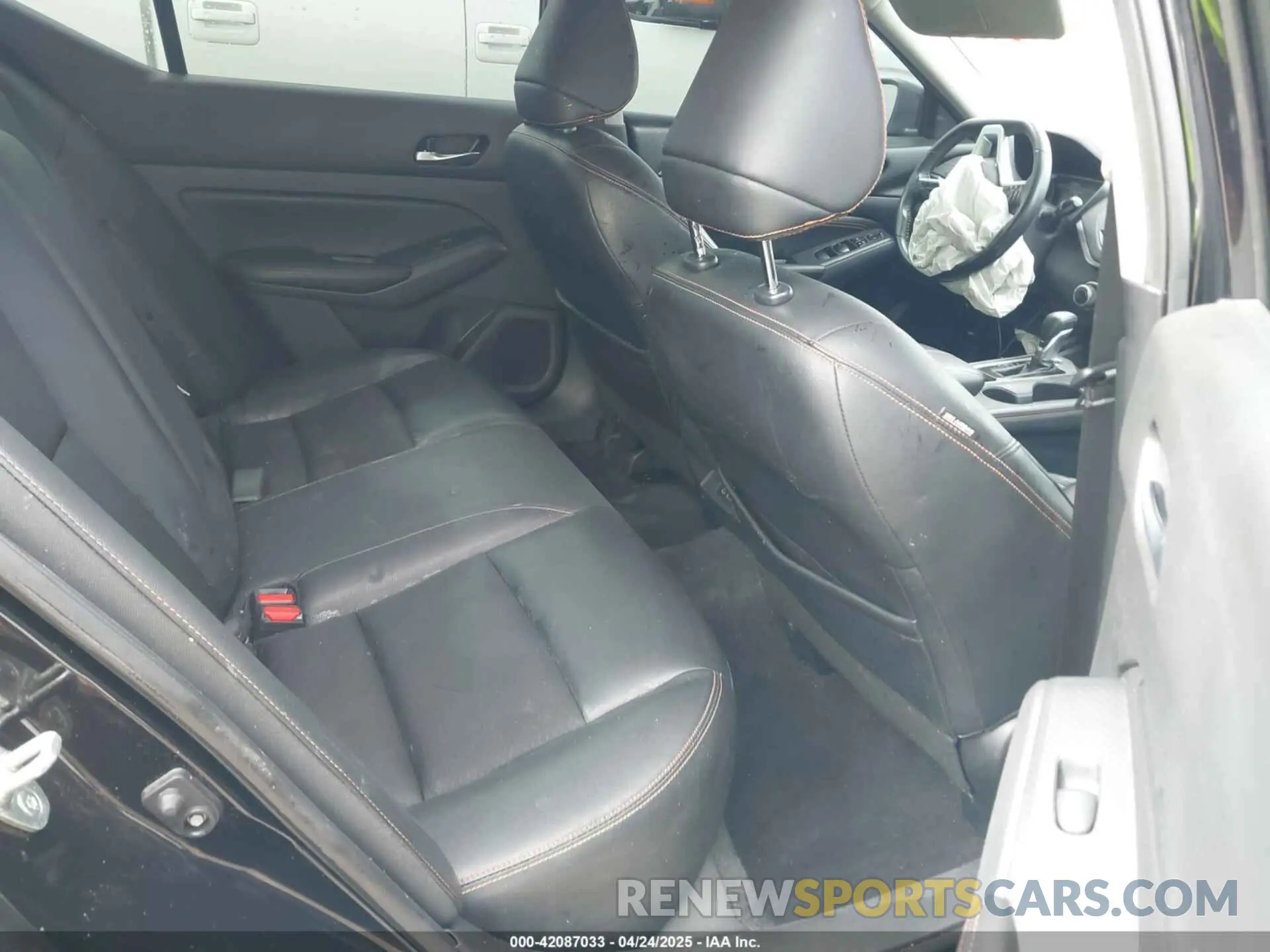 8 fotografías del automóvil dañado 1N4BL4CV4MN370364 NISSAN ALTIMA 2021