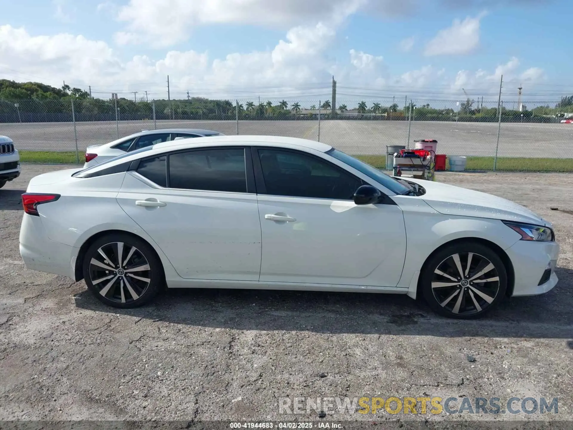 13 fotografías del automóvil dañado 1N4BL4CV4MN401158 NISSAN ALTIMA 2021