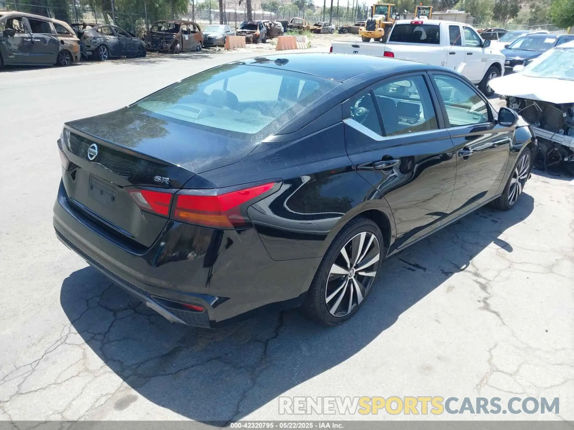 4 fotografías del automóvil dañado 1N4BL4CV6MN410010 NISSAN ALTIMA 2021