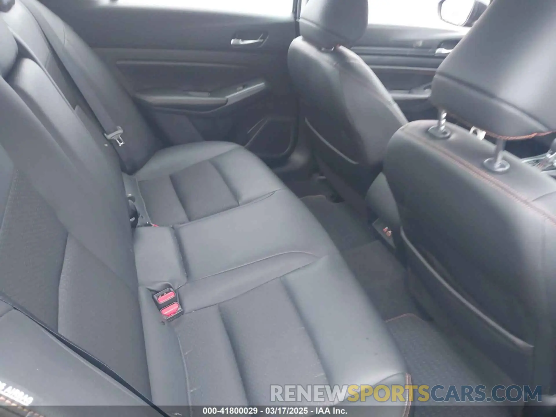 8 fotografías del automóvil dañado 1N4BL4CW3MN396088 NISSAN ALTIMA 2021