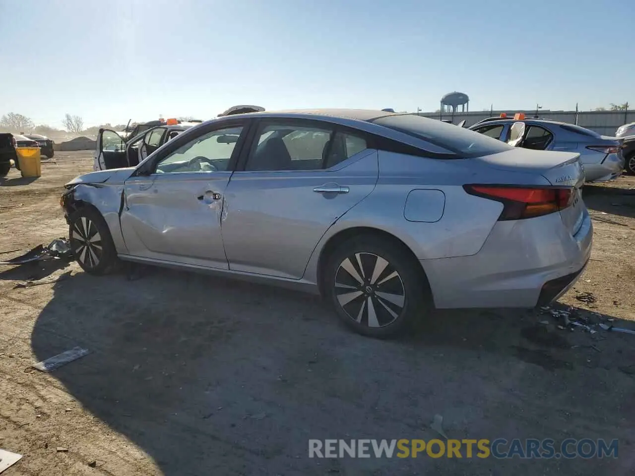 2 fotografías del automóvil dañado 1N4BL4DV6MN366444 NISSAN ALTIMA 2021