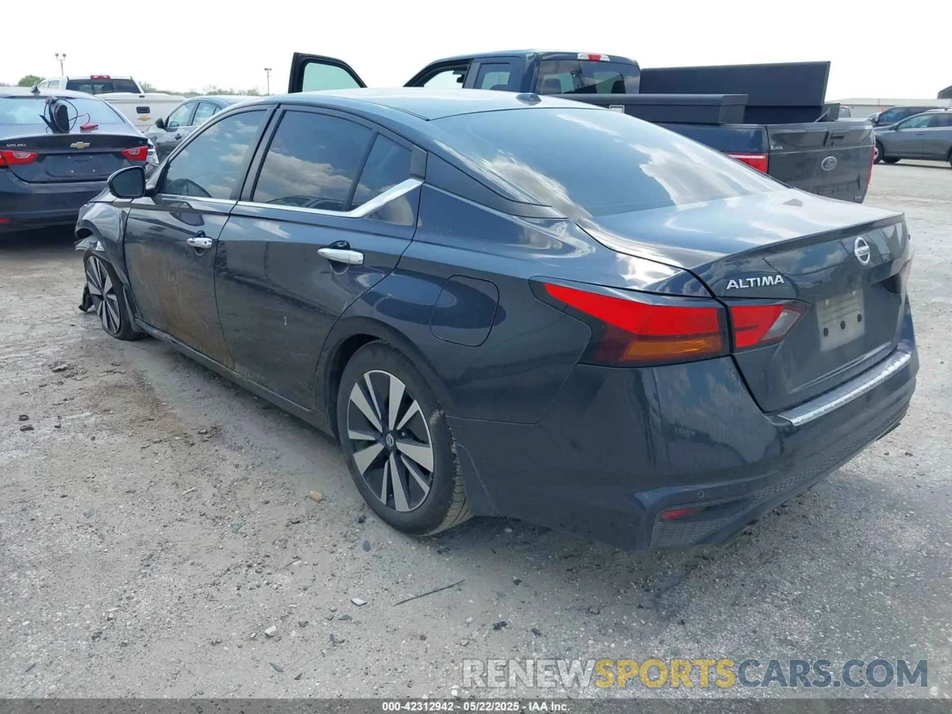 3 fotografías del automóvil dañado 1N4BL4DV8MN300042 NISSAN ALTIMA 2021