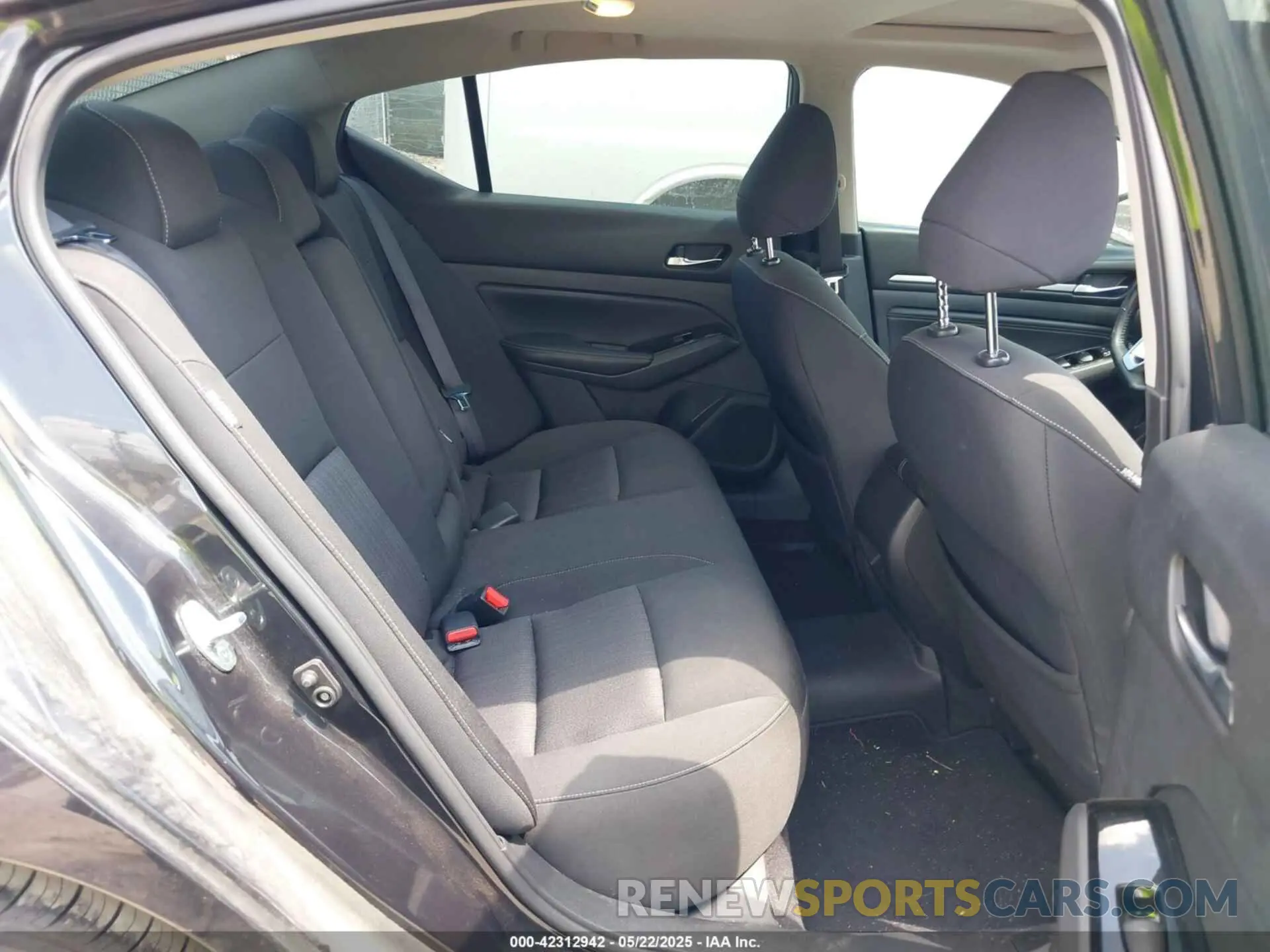 8 fotografías del automóvil dañado 1N4BL4DV8MN300042 NISSAN ALTIMA 2021