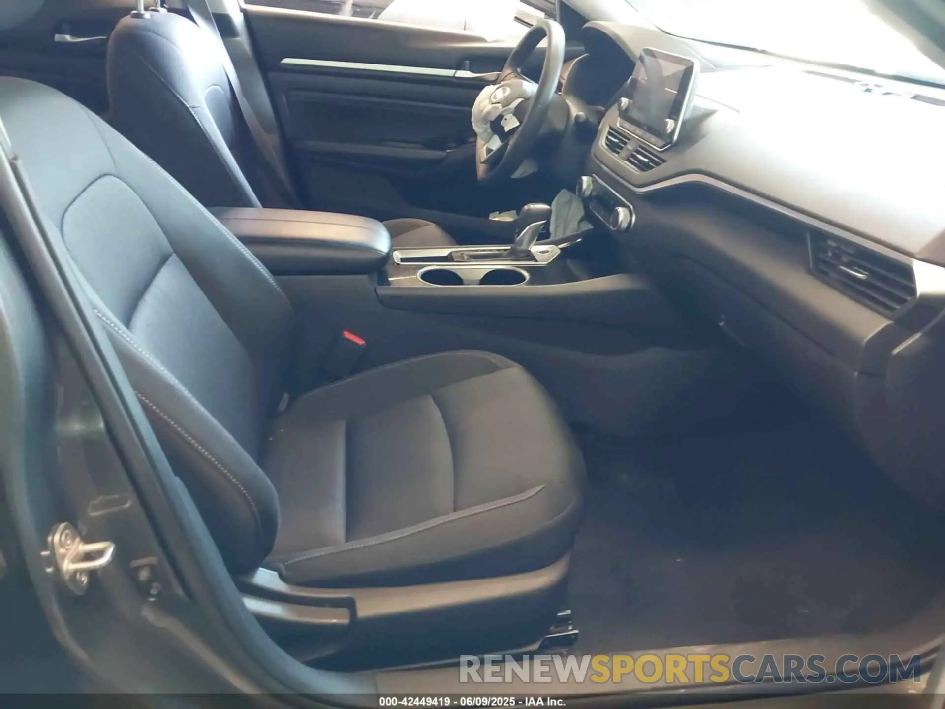 5 fotografías del automóvil dañado 1N4BL4DV8MN306651 NISSAN ALTIMA 2021