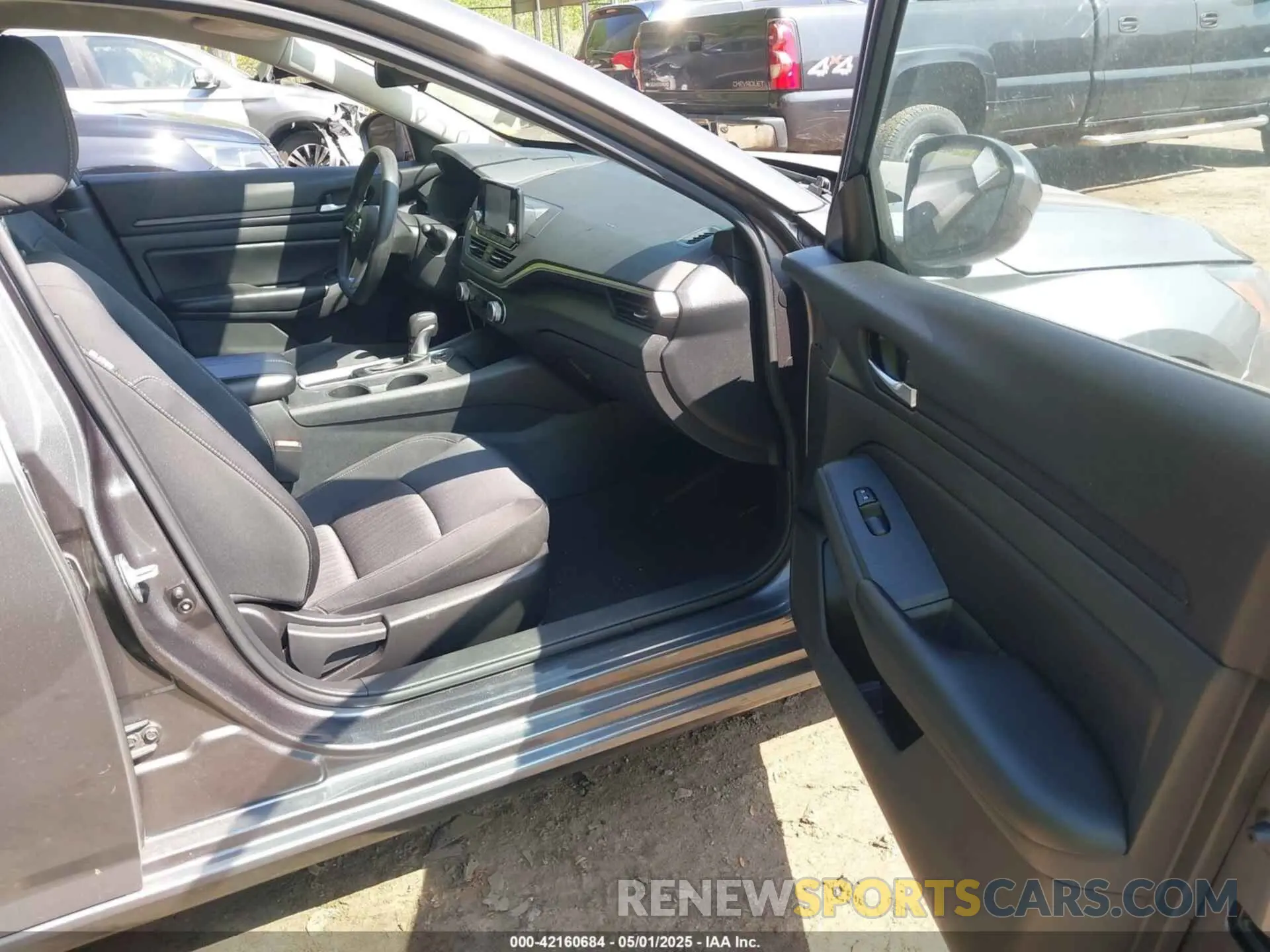5 fotografías del automóvil dañado 1N4BL4BV4NN348285 NISSAN ALTIMA 2022