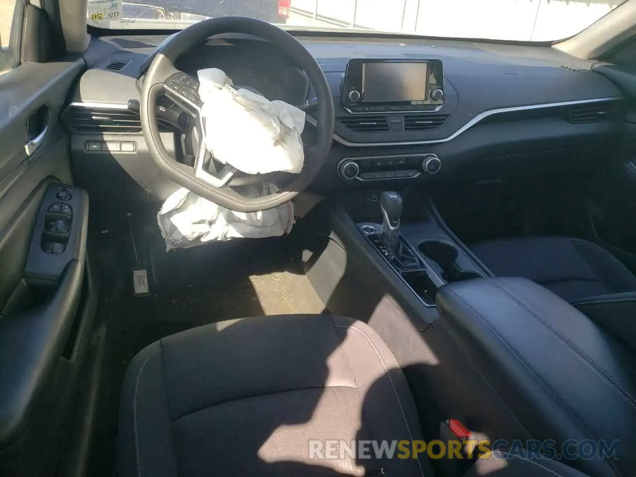 8 fotografías del automóvil dañado 1N4BL4BV8NN324748 NISSAN ALTIMA 2022