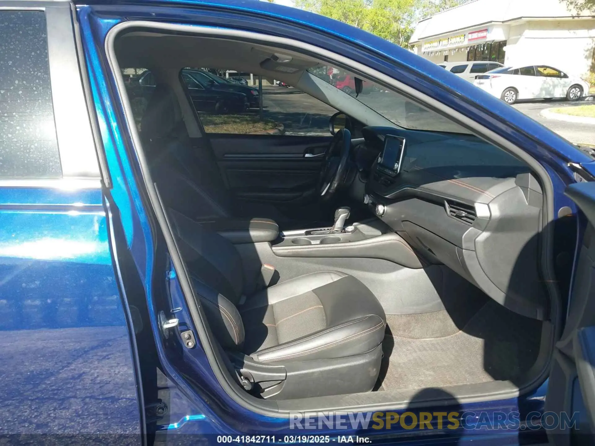 5 fotografías del automóvil dañado 1N4BL4CV0NN306372 NISSAN ALTIMA 2022