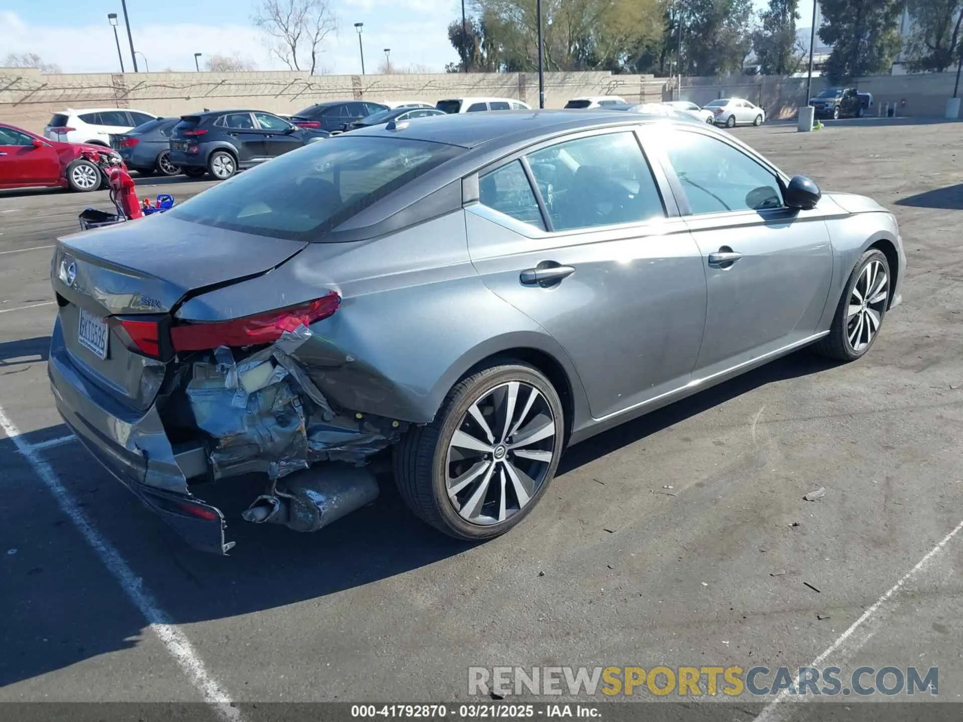 4 fotografías del automóvil dañado 1N4BL4CV1NN346699 NISSAN ALTIMA 2022