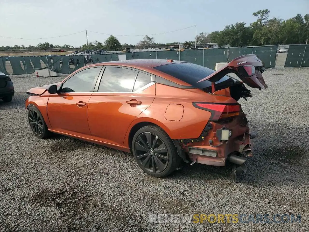 2 fotografías del automóvil dañado 1N4BL4CV2NN350910 NISSAN ALTIMA 2022
