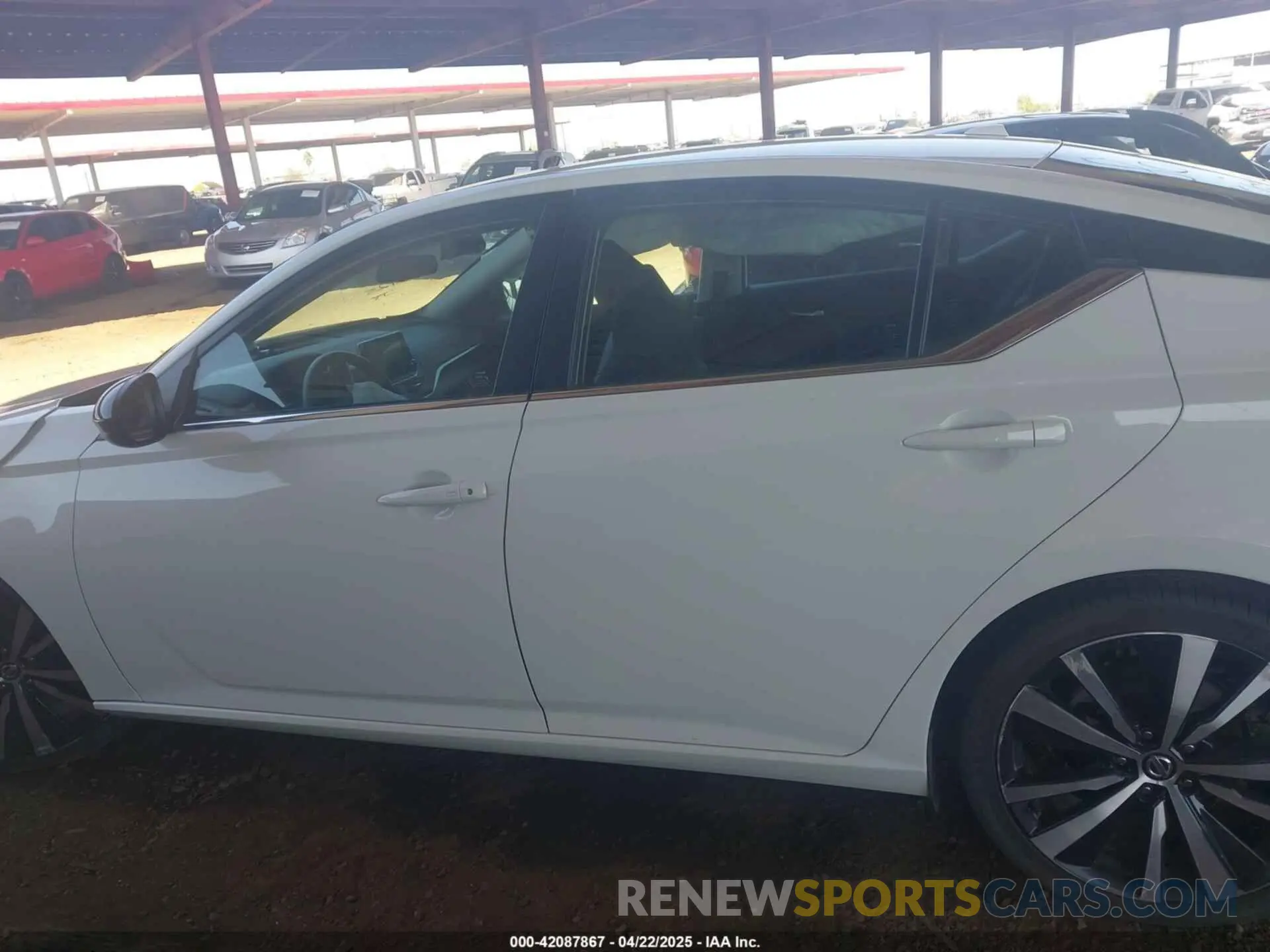 14 fotografías del automóvil dañado 1N4BL4CV3NN335378 NISSAN ALTIMA 2022