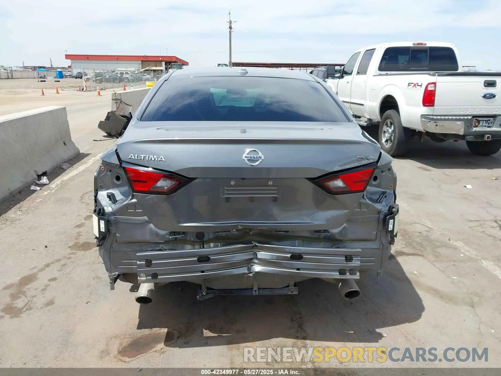 17 fotografías del automóvil dañado 1N4BL4CV3NN369059 NISSAN ALTIMA 2022