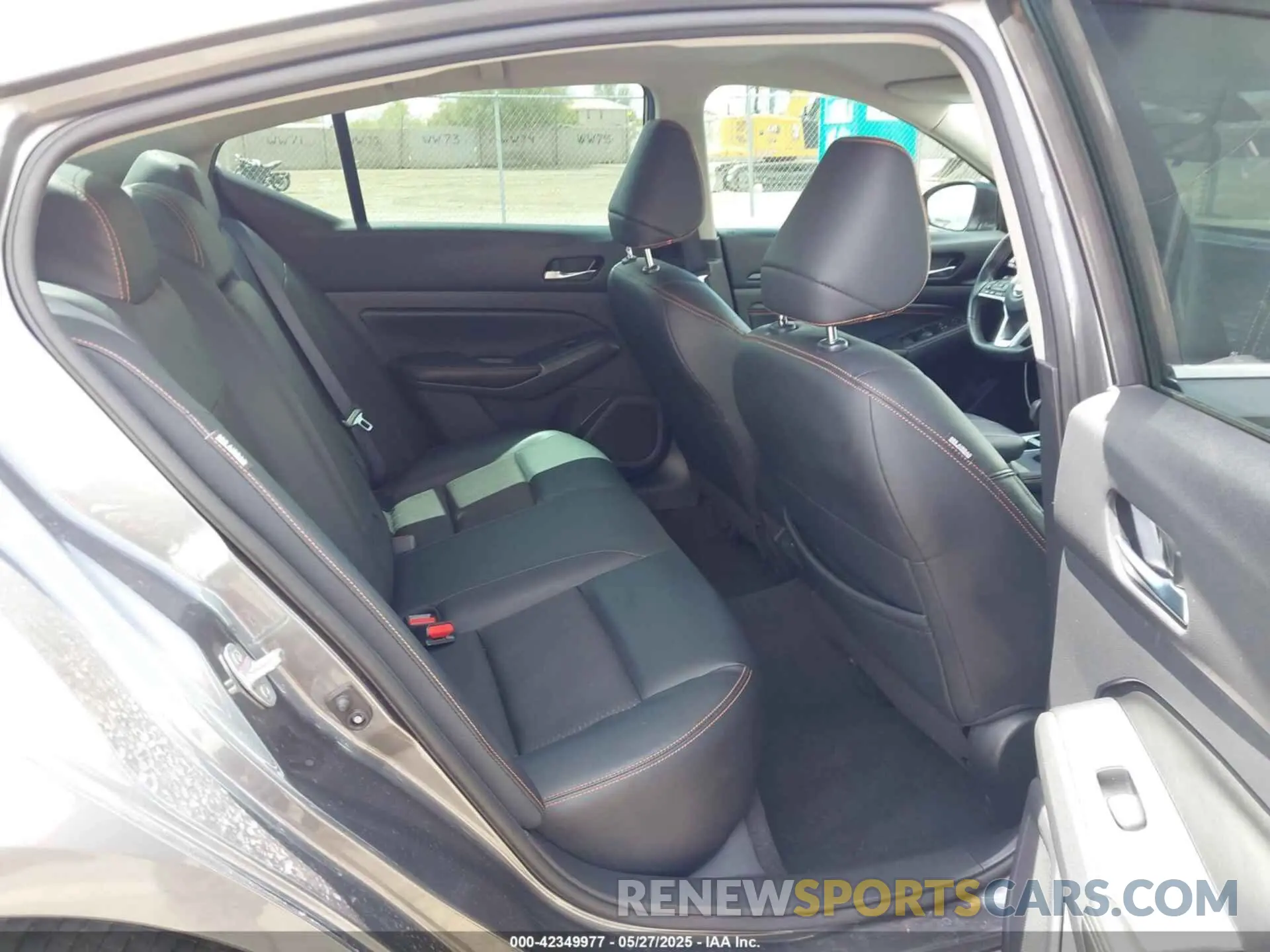 8 fotografías del automóvil dañado 1N4BL4CV3NN369059 NISSAN ALTIMA 2022